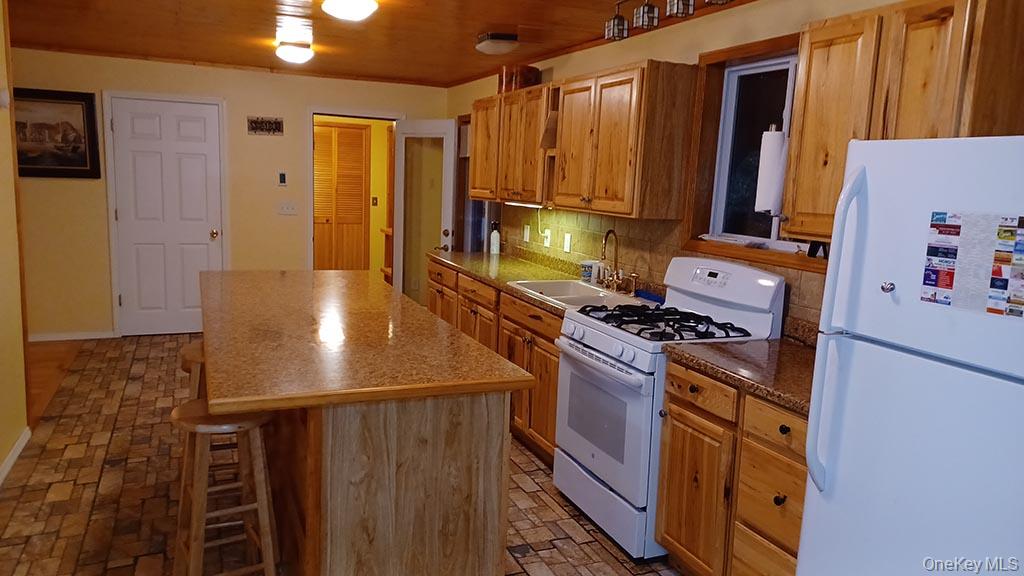 #17 photo, 26 Maple Avenue, 纽约州 Kauneonga Lake , NY 12749