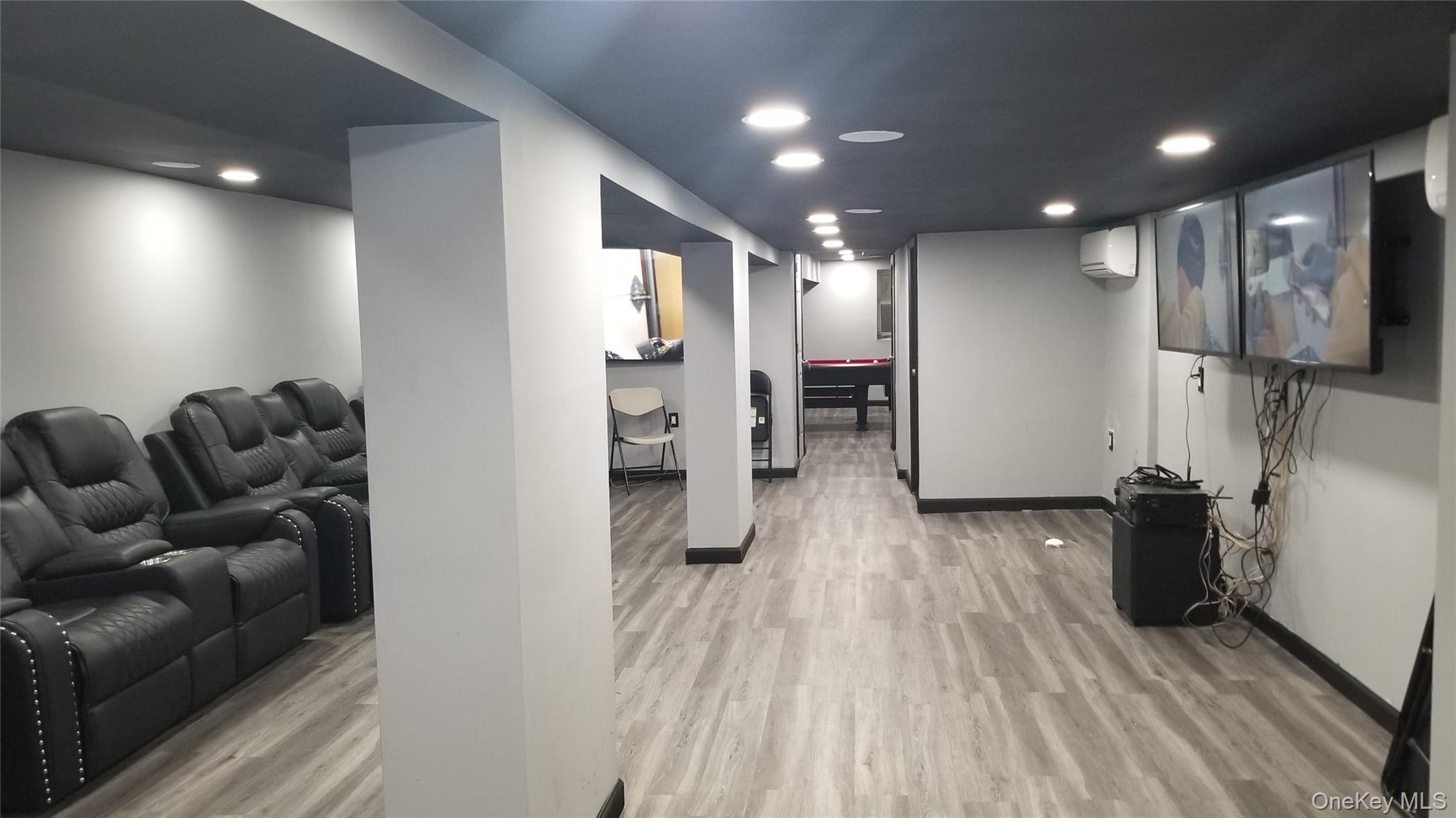 #5 photo, 122-14 Sutphin Blvd, Jamaica , NY 11434