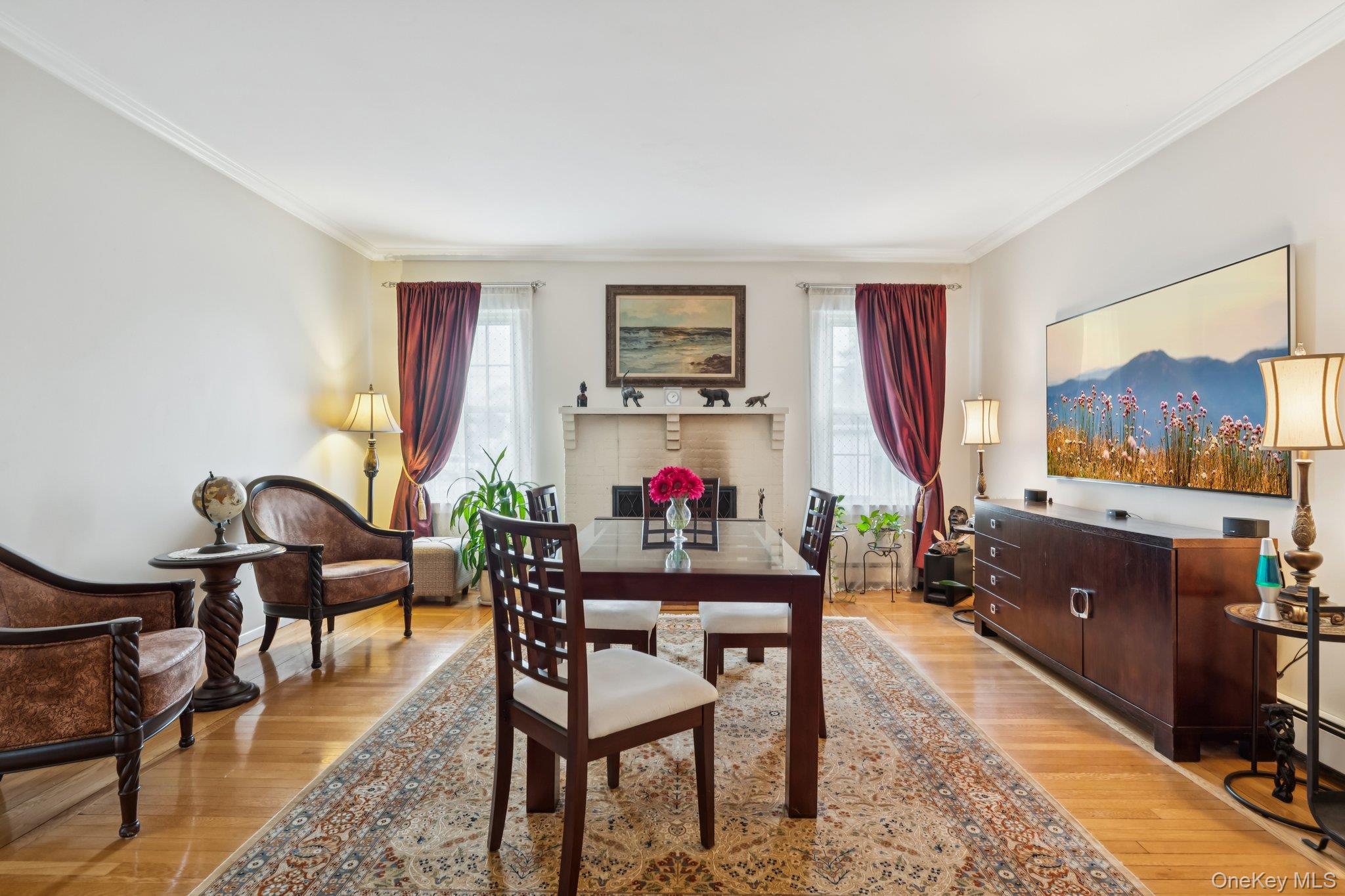 #8 photo, 449 S 1st Street, সাফোক কাউন্টি Lindenhurst , NY 11757