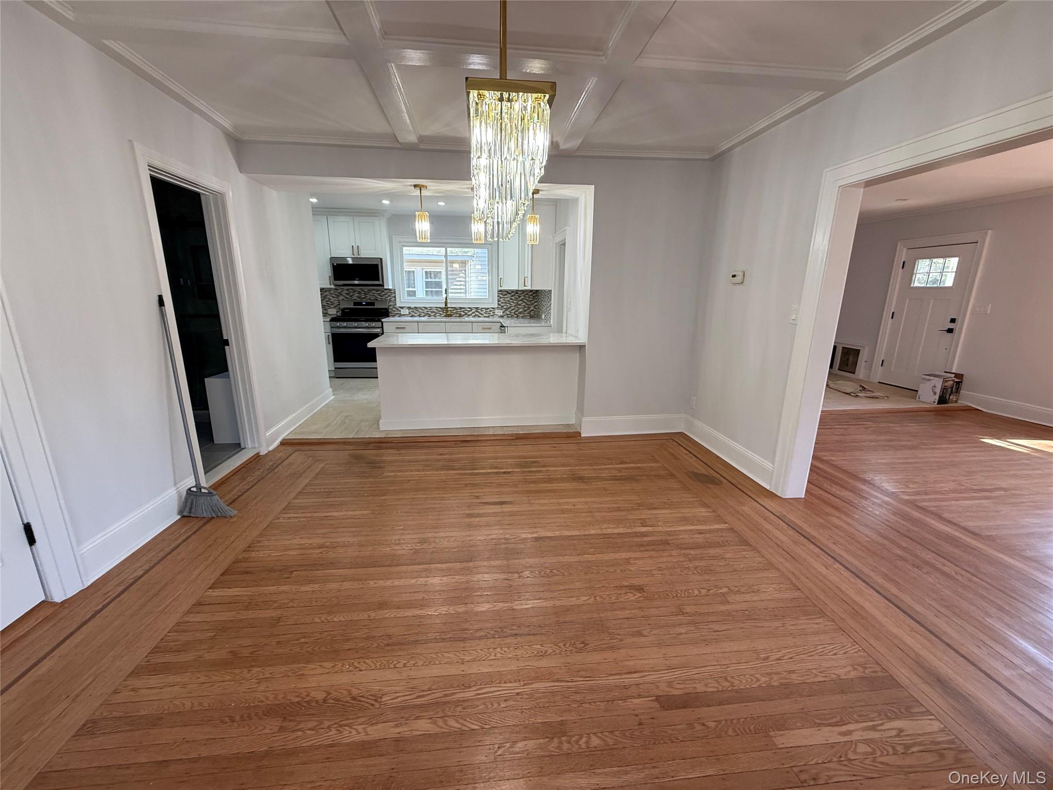 #4 photo, 120 Lena Ave, Freeport , NY 11520