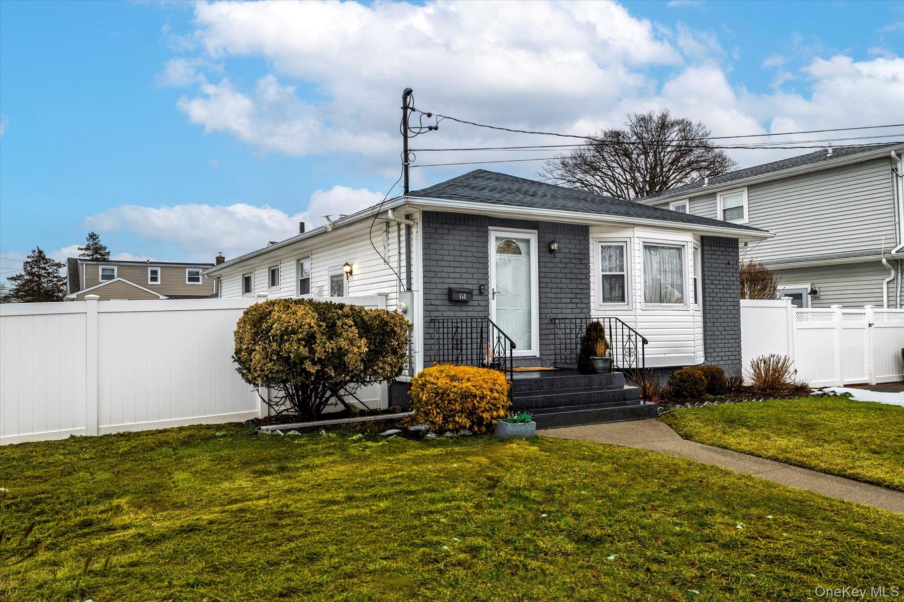#2 photo, 153 N Queens Avenue, Massapequa , NY 11758