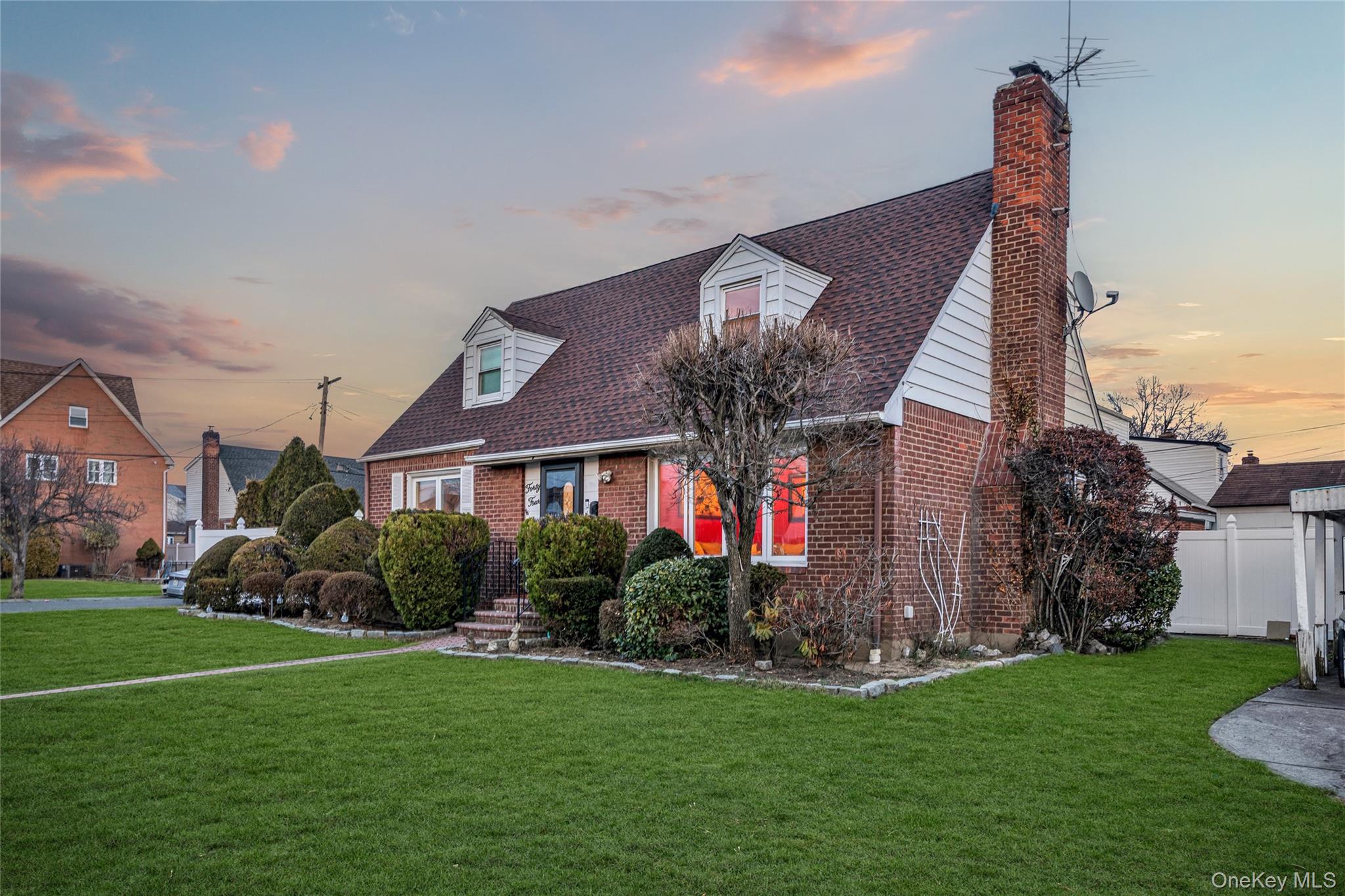 #2 photo, 44 Marlowe Road, নাসাউ কাউন্টি Valley Stream , NY 11580