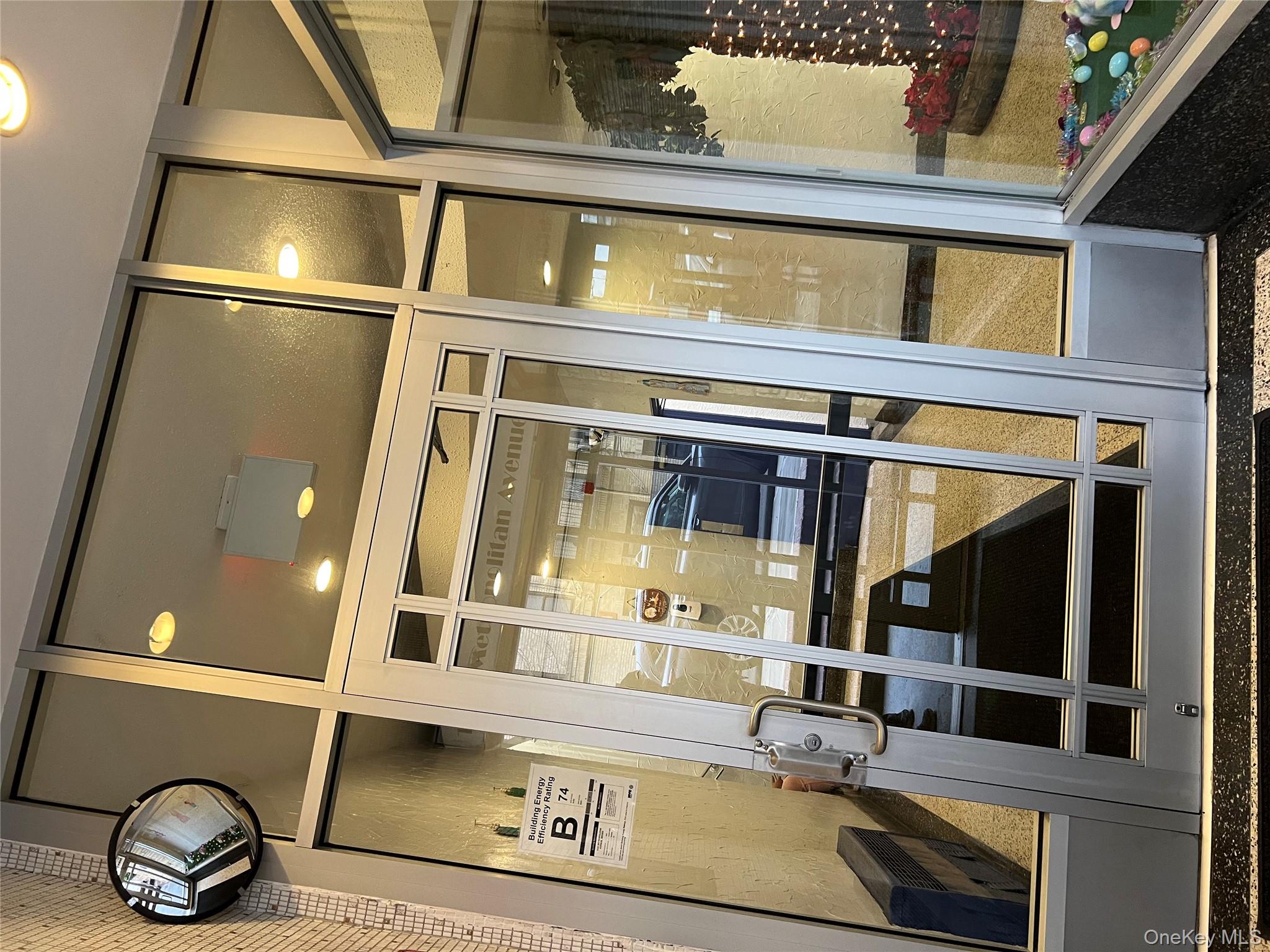 #12 photo, 1332 Metropolitan Avenue, ব্রঙ্কস Bronx , NY 10462