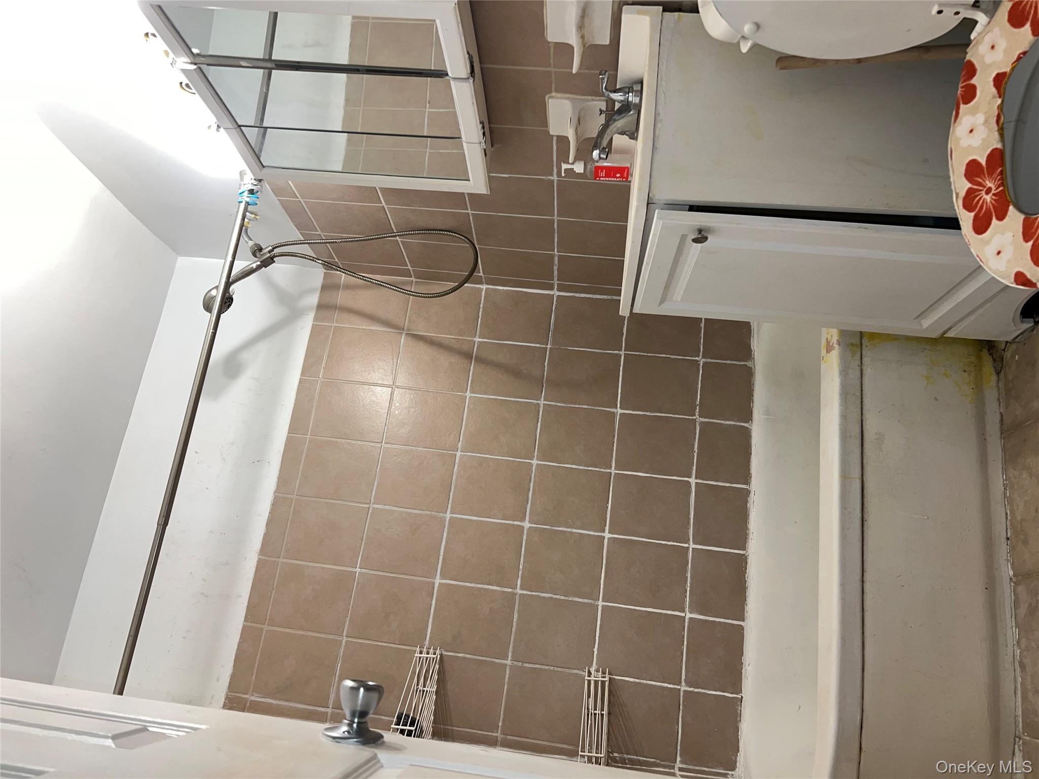 #5 photo, 1332 Metropolitan Avenue, ব্রঙ্কস Bronx , NY 10462