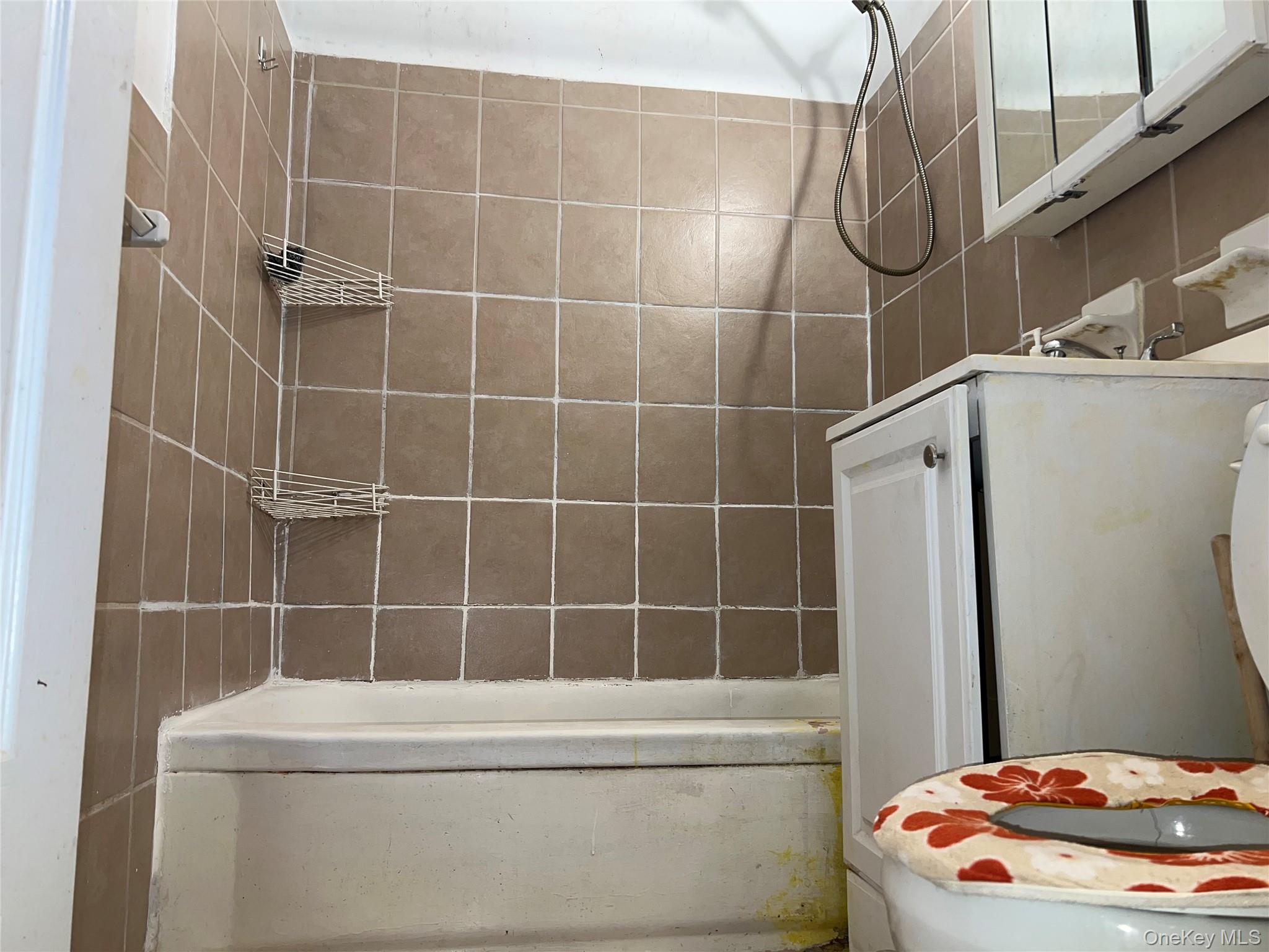 #9 photo, 1332 Metropolitan Avenue, ব্রঙ্কস Bronx , NY 10462