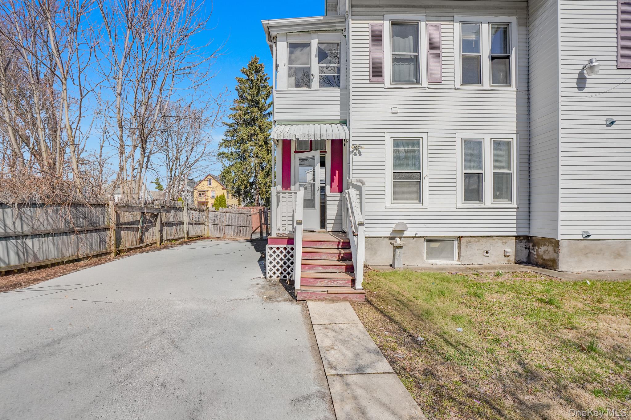 #4 photo, 27 Orchard Place, Poughkeepsie , NY 12601