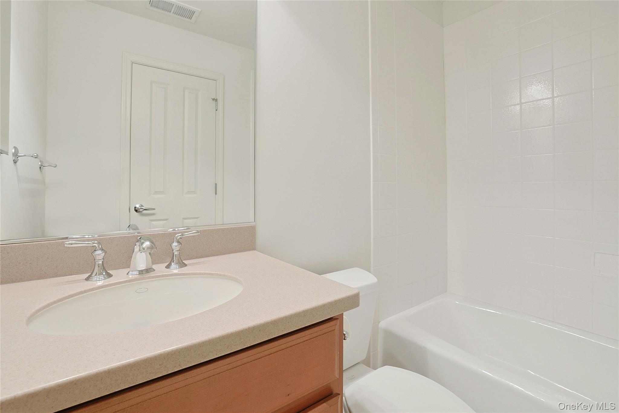 #18 photo, 614 Viewpoint Terrace, Peekskill , NY 10566