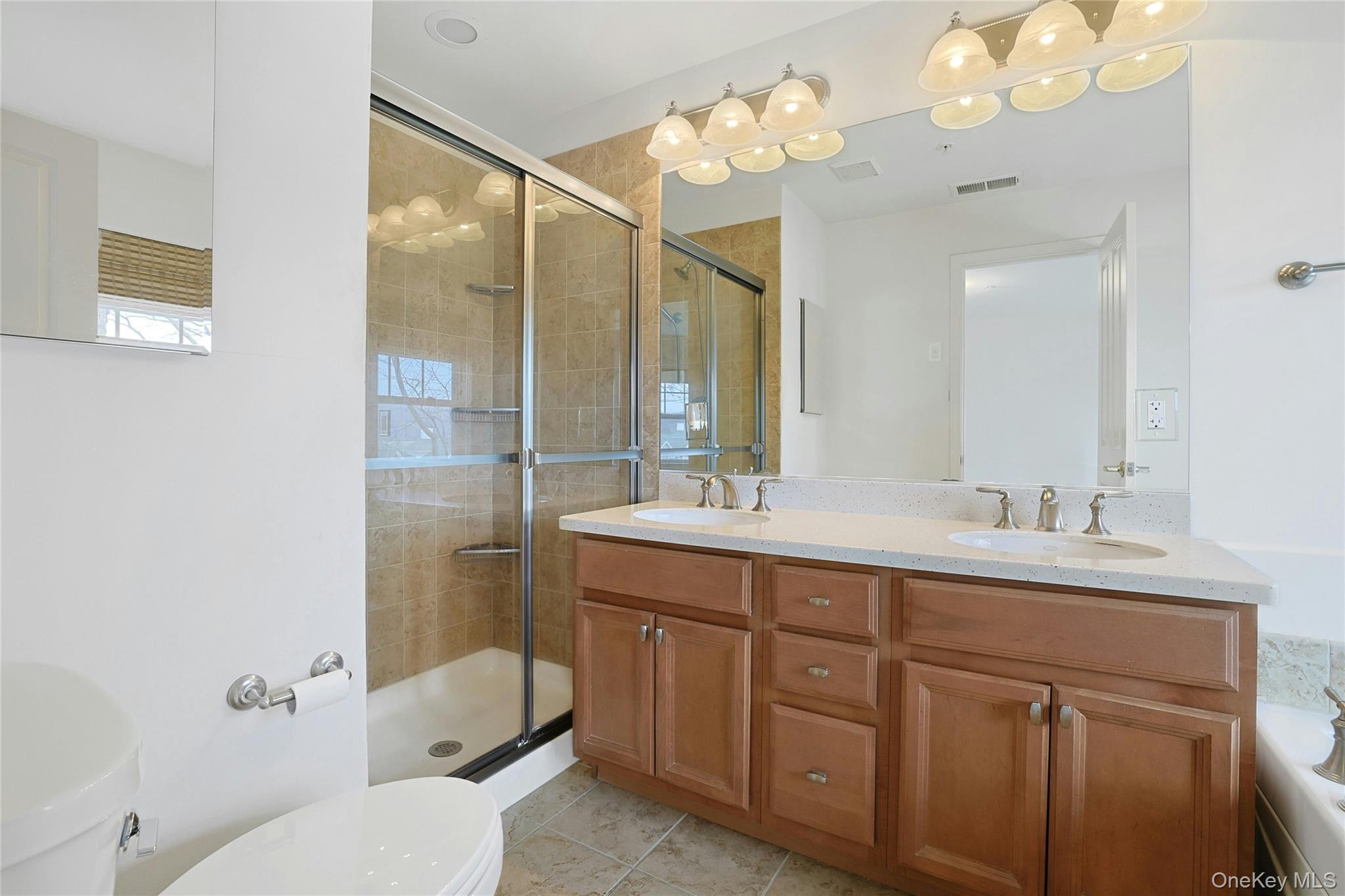 #19 photo, 614 Viewpoint Terrace, Peekskill , NY 10566