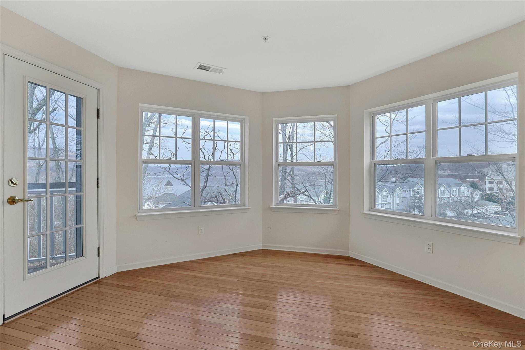 #3 photo, 614 Viewpoint Terrace, Peekskill , NY 10566