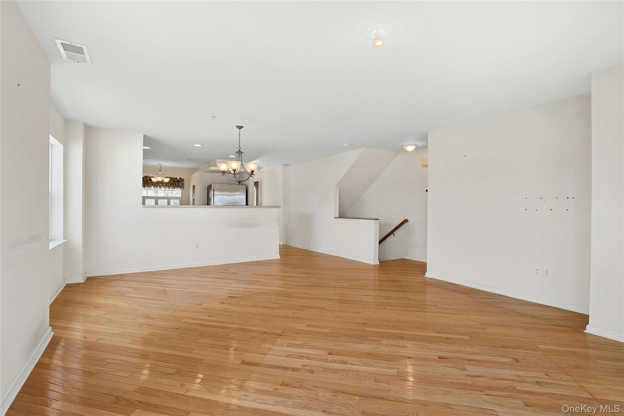 #5 photo, 614 Viewpoint Terrace, Peekskill , NY 10566