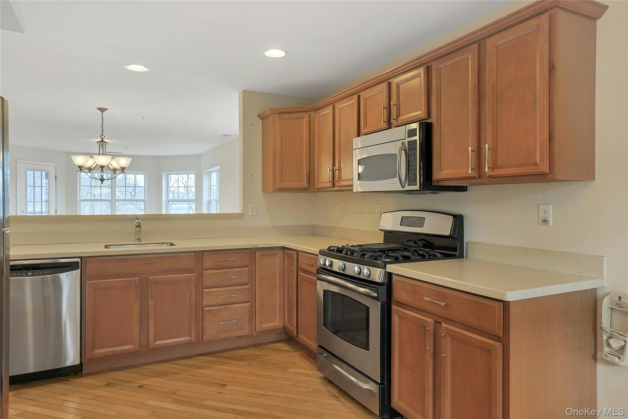 #9 photo, 614 Viewpoint Terrace, Peekskill , NY 10566