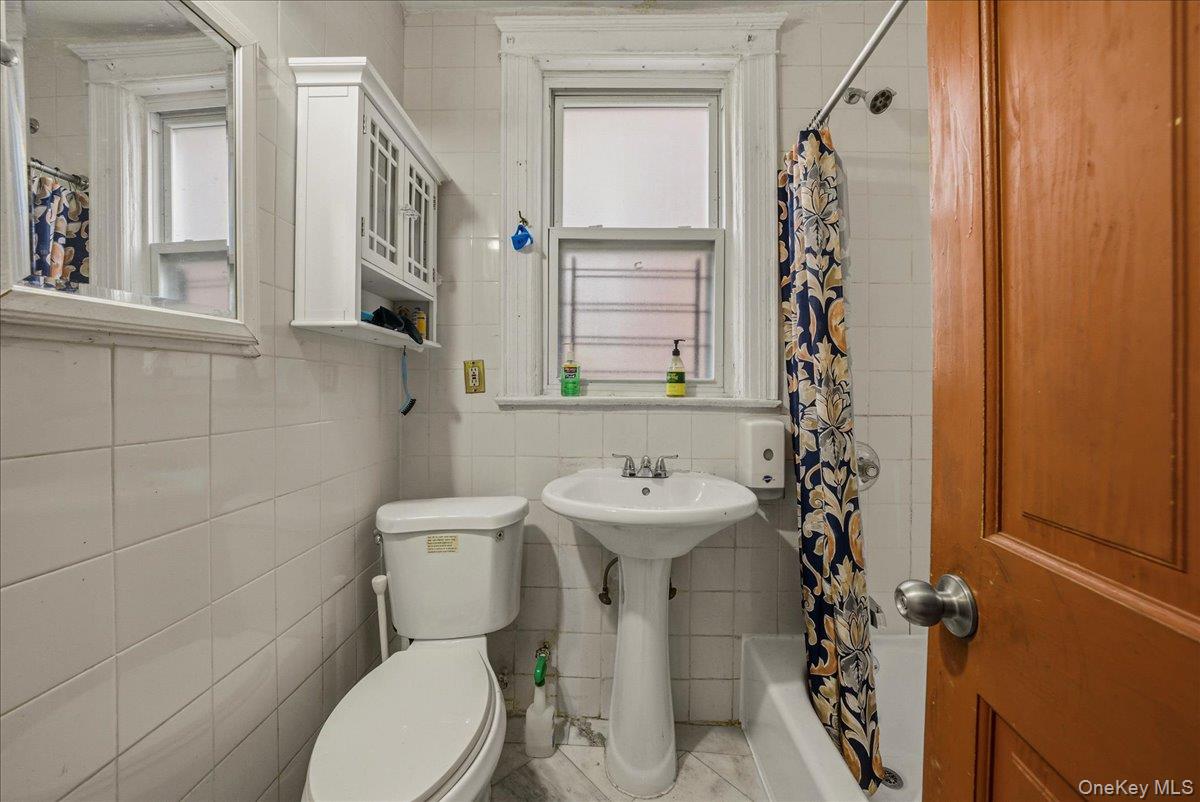 #10 photo, 2304 Glebe Avenue, Bronx , NY 10462