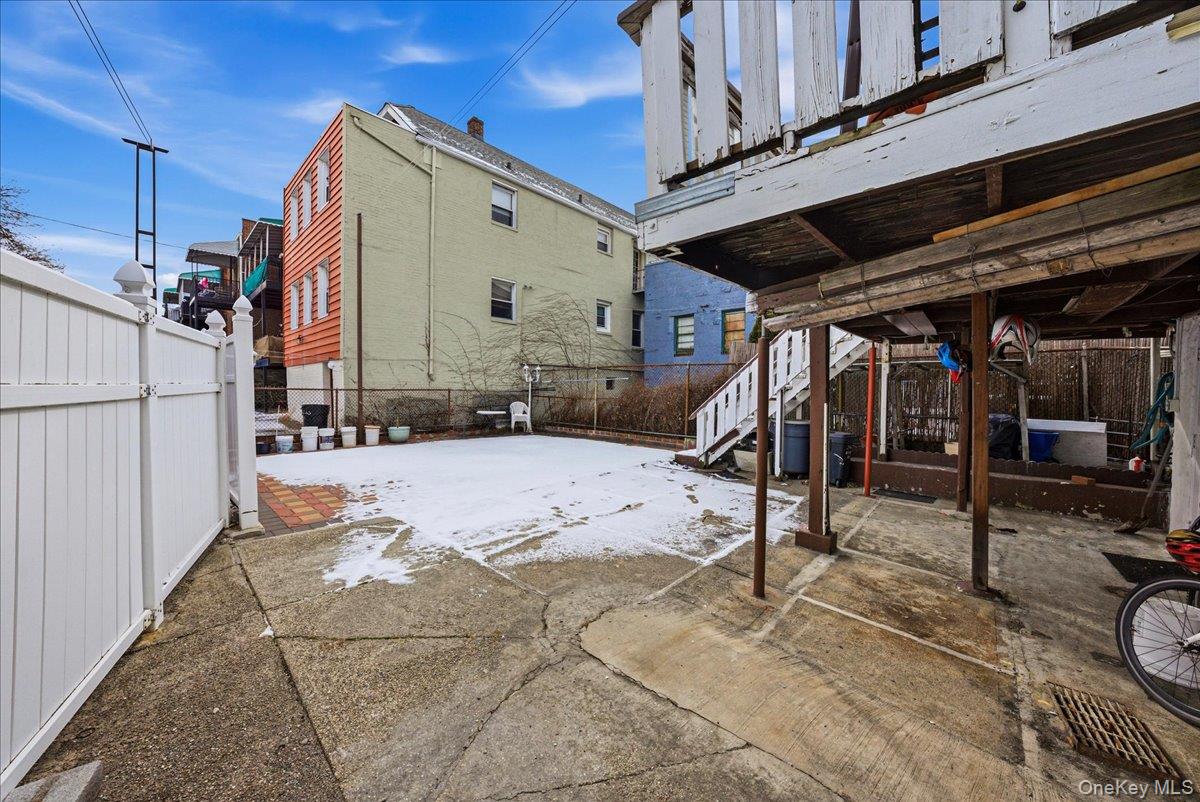 #14 photo, 2304 Glebe Avenue, Bronx , NY 10462