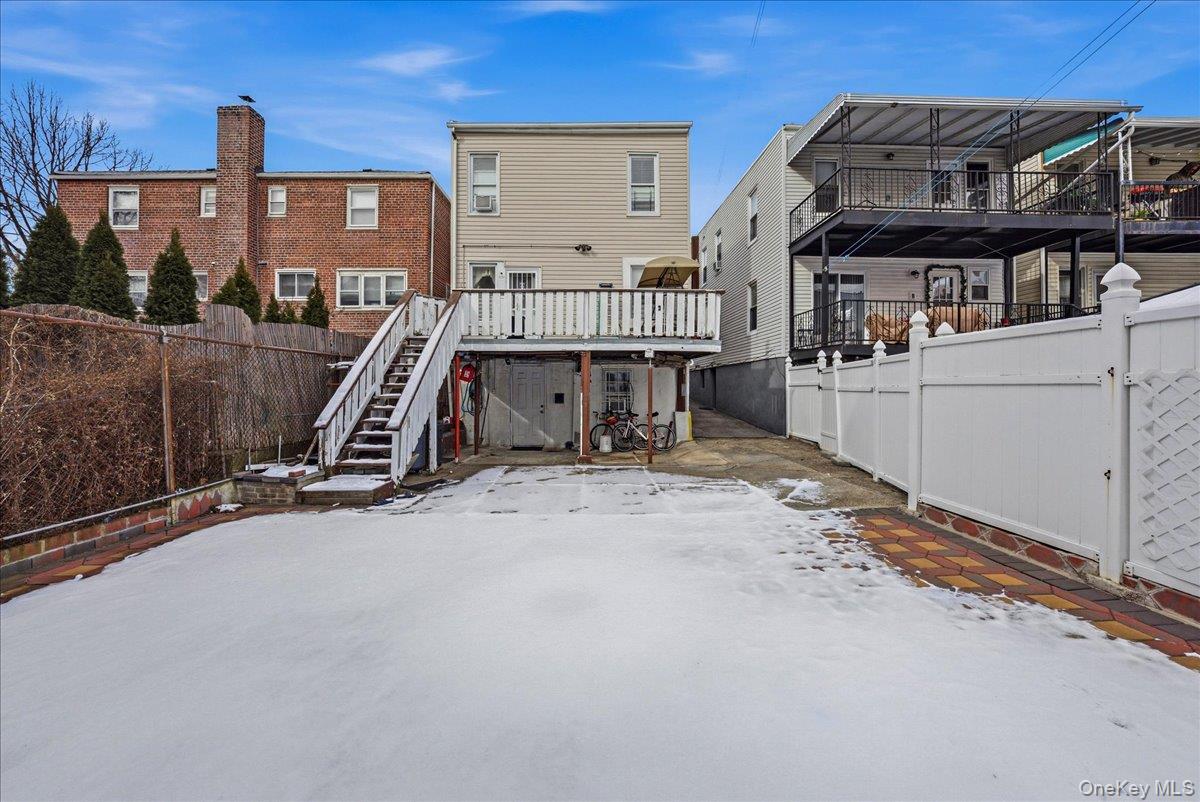 #15 photo, 2304 Glebe Avenue, Bronx , NY 10462