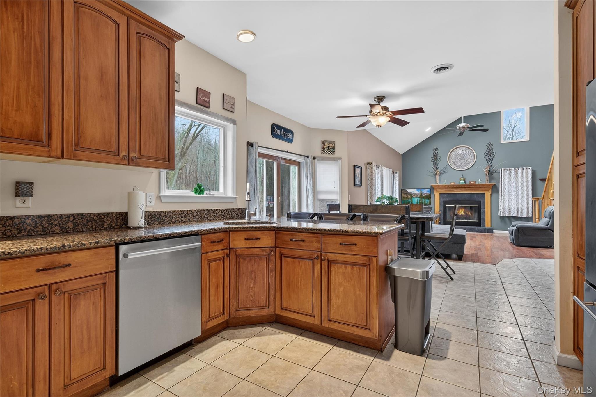 #12 photo, 43 Greenwich Avenue, Central Valley , NY 10917