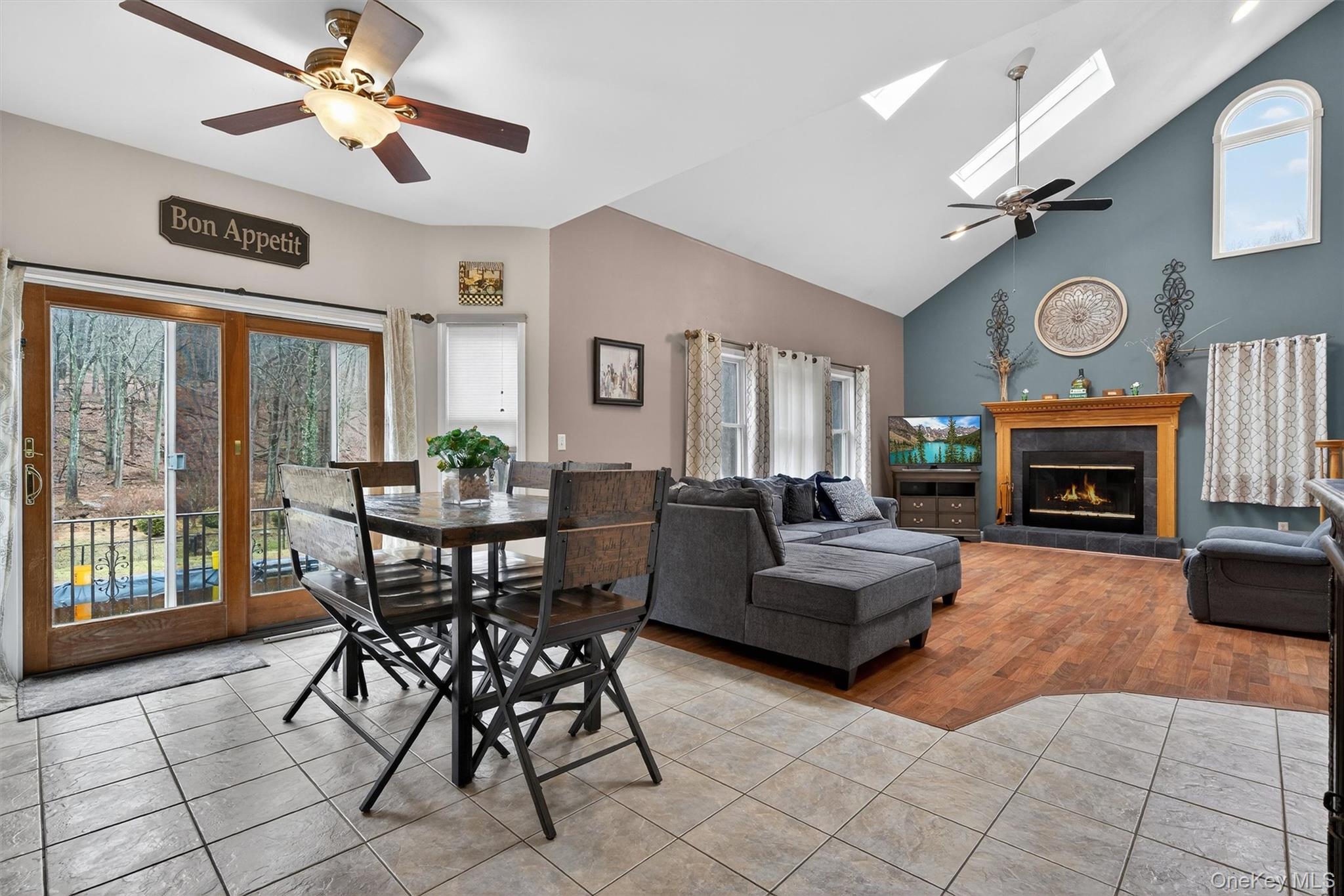 #15 photo, 43 Greenwich Avenue, Central Valley , NY 10917