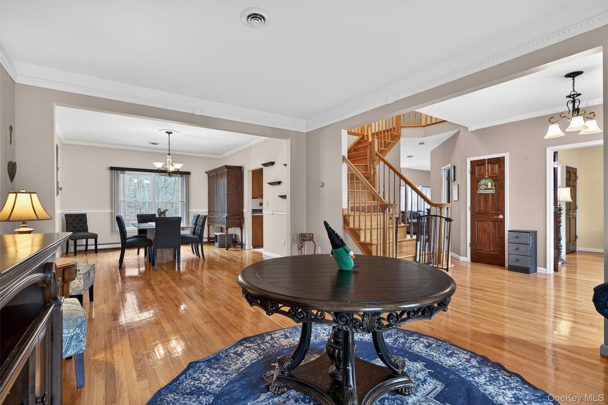 #8 photo, 43 Greenwich Avenue, Central Valley , NY 10917