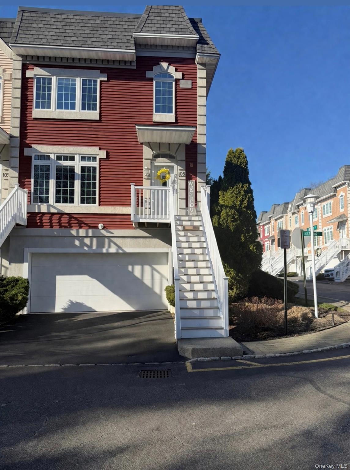 #1 photo, 105 Alexander Court, Nanuet , NY 10954