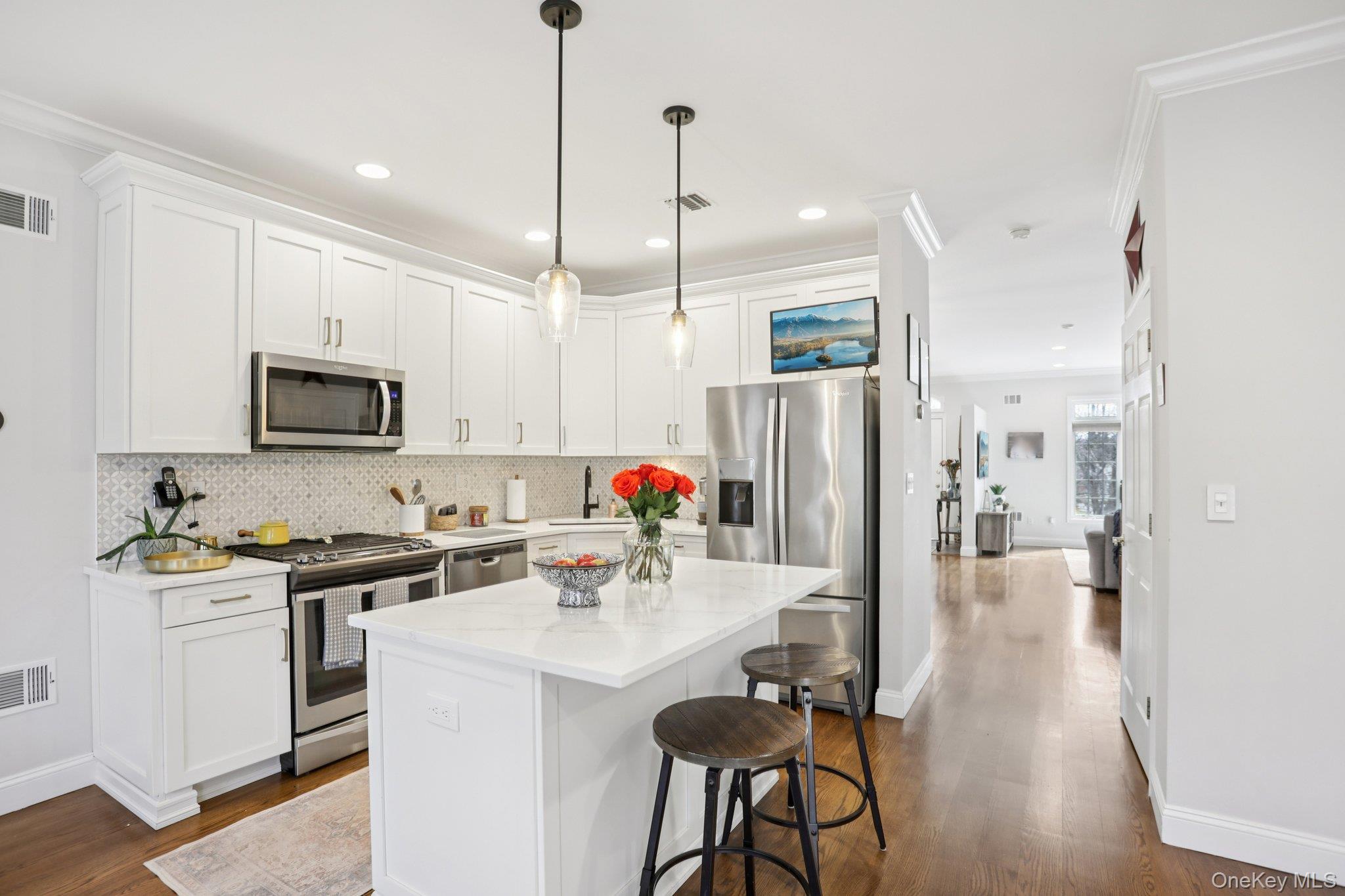 #11 photo, 105 Alexander Court, Nanuet , NY 10954