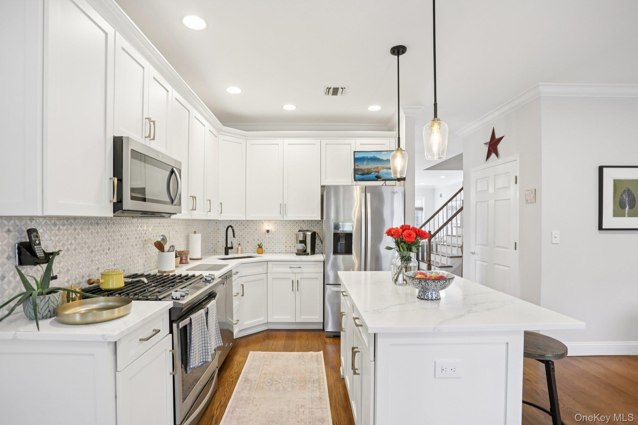 #14 photo, 105 Alexander Court, Nanuet , NY 10954