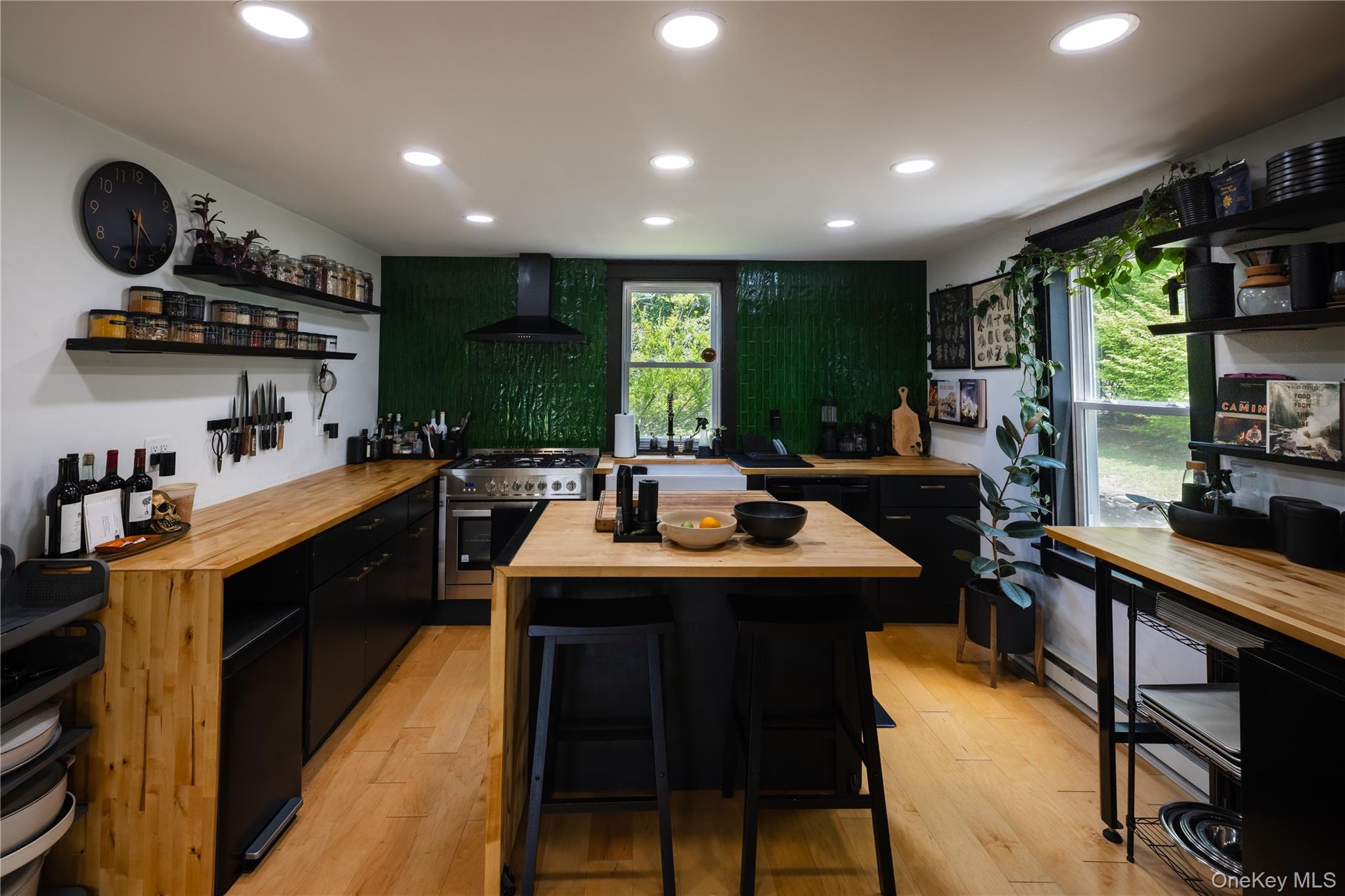 #9 photo, 5628 State Route 9G, Hudson , NY 12534