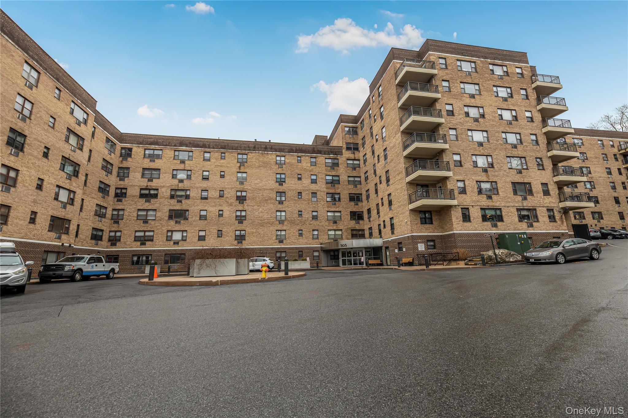#3 photo, 505 Central Avenue, White Plains , NY 10606