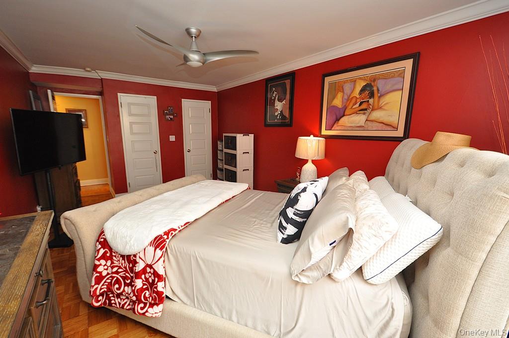 #20 photo, 10 Old Mamaroneck Road, White Plains , NY 10605