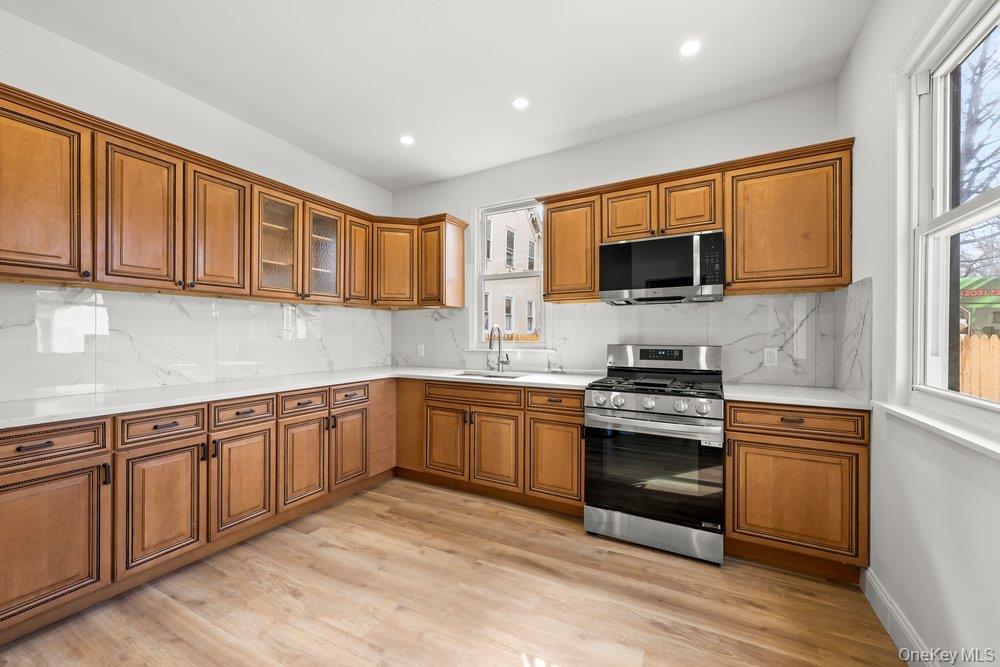 #18 photo, 10 S 14th Avenue, Mount Vernon , NY 10550