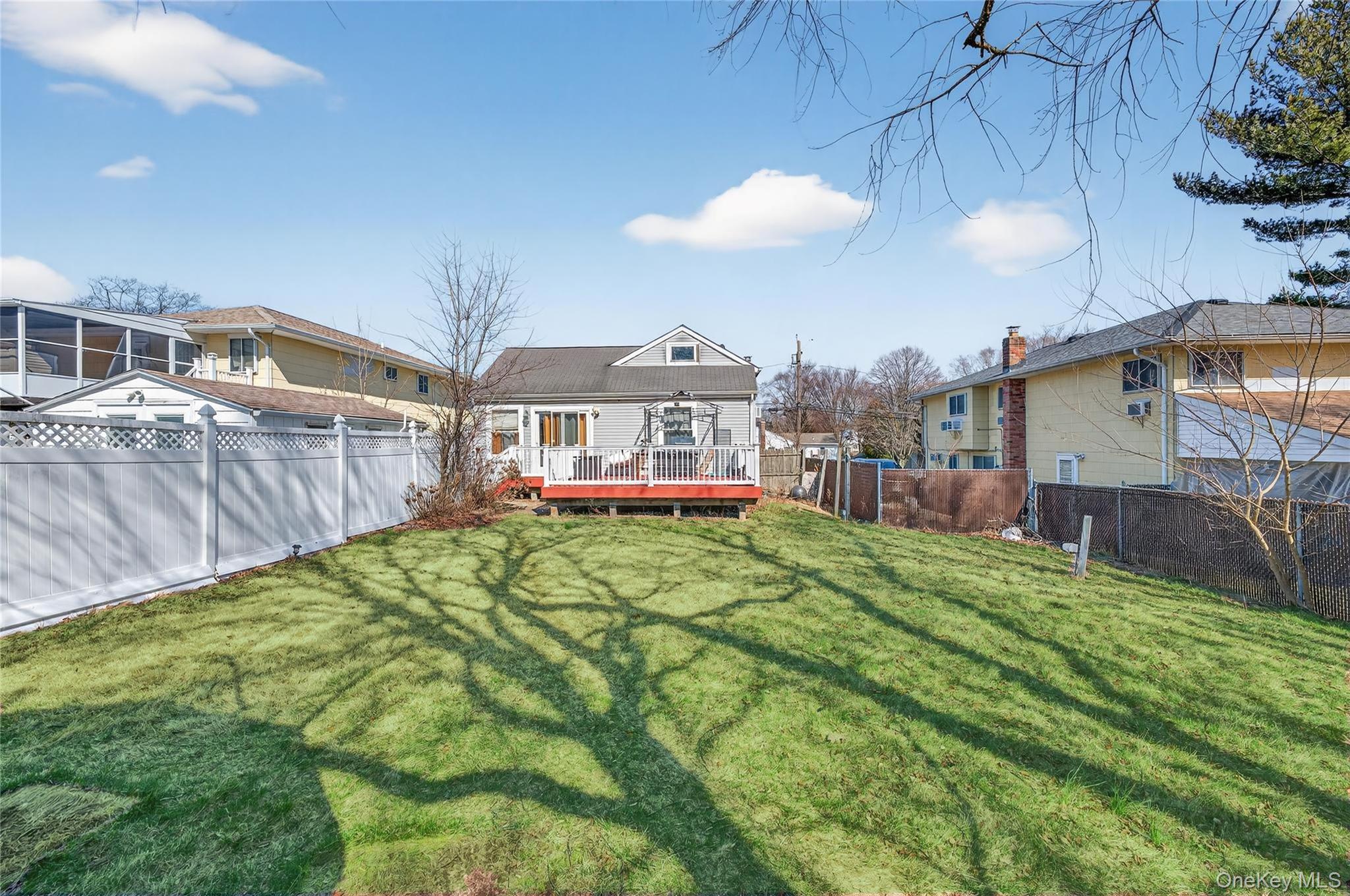 #8 photo, 2008 Hancock Avenue, North Bellmore , NY 11710