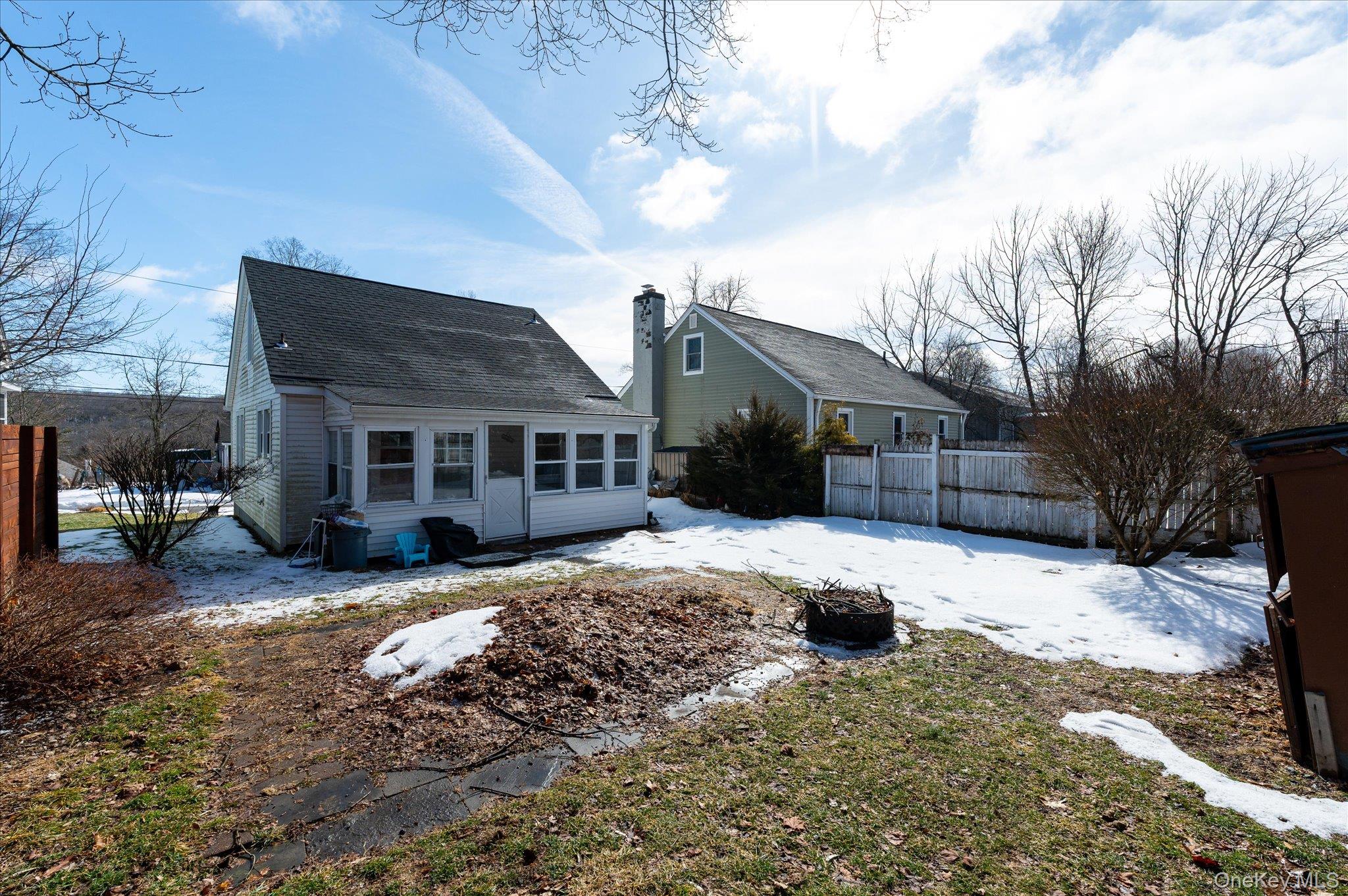 #11 photo, 17 Argyle Street, Lake Peekskill , NY 10537