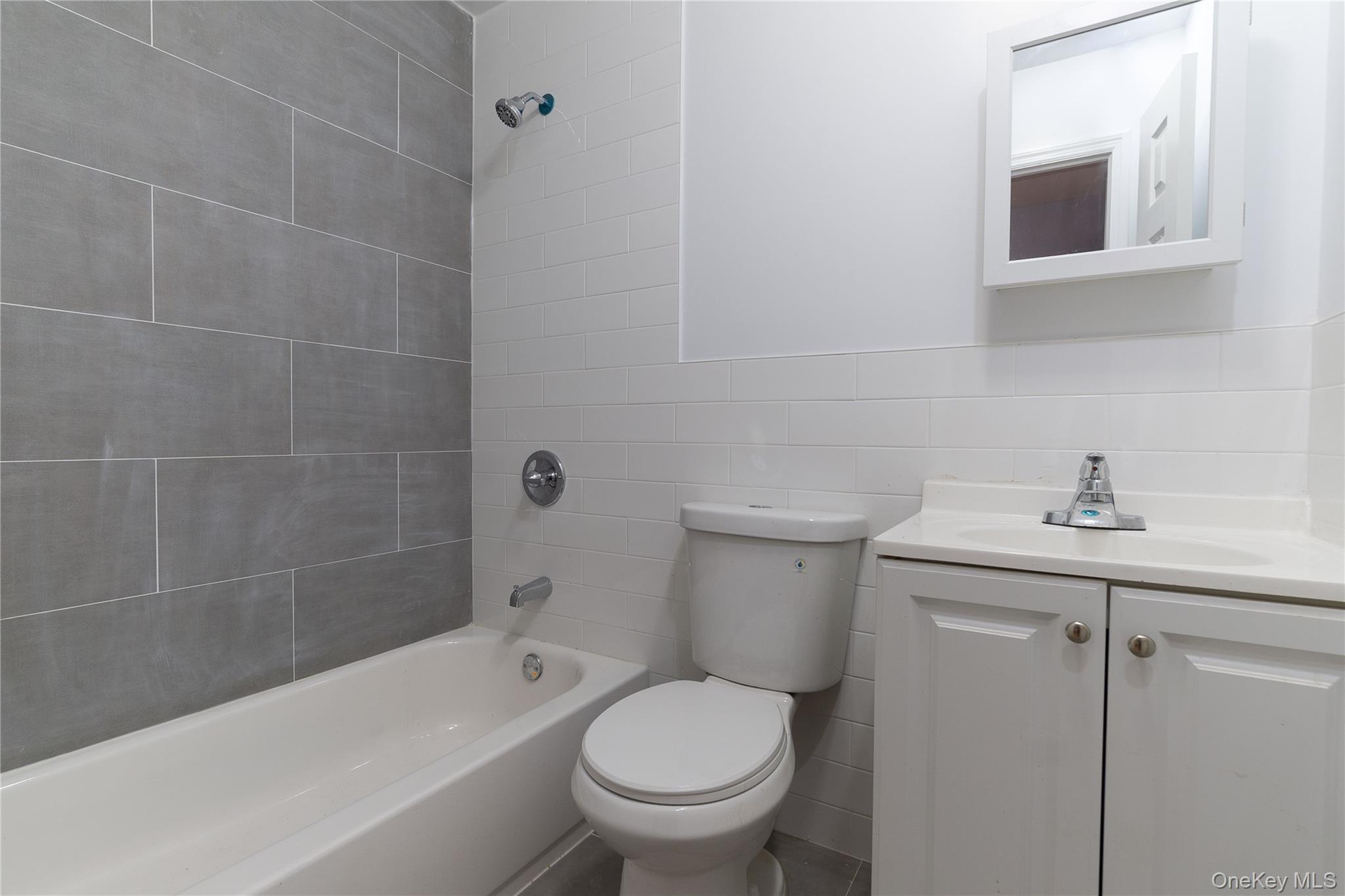 #11 photo, 1102 Jackson Avenue, ব্রঙ্কস Bronx , NY 10456