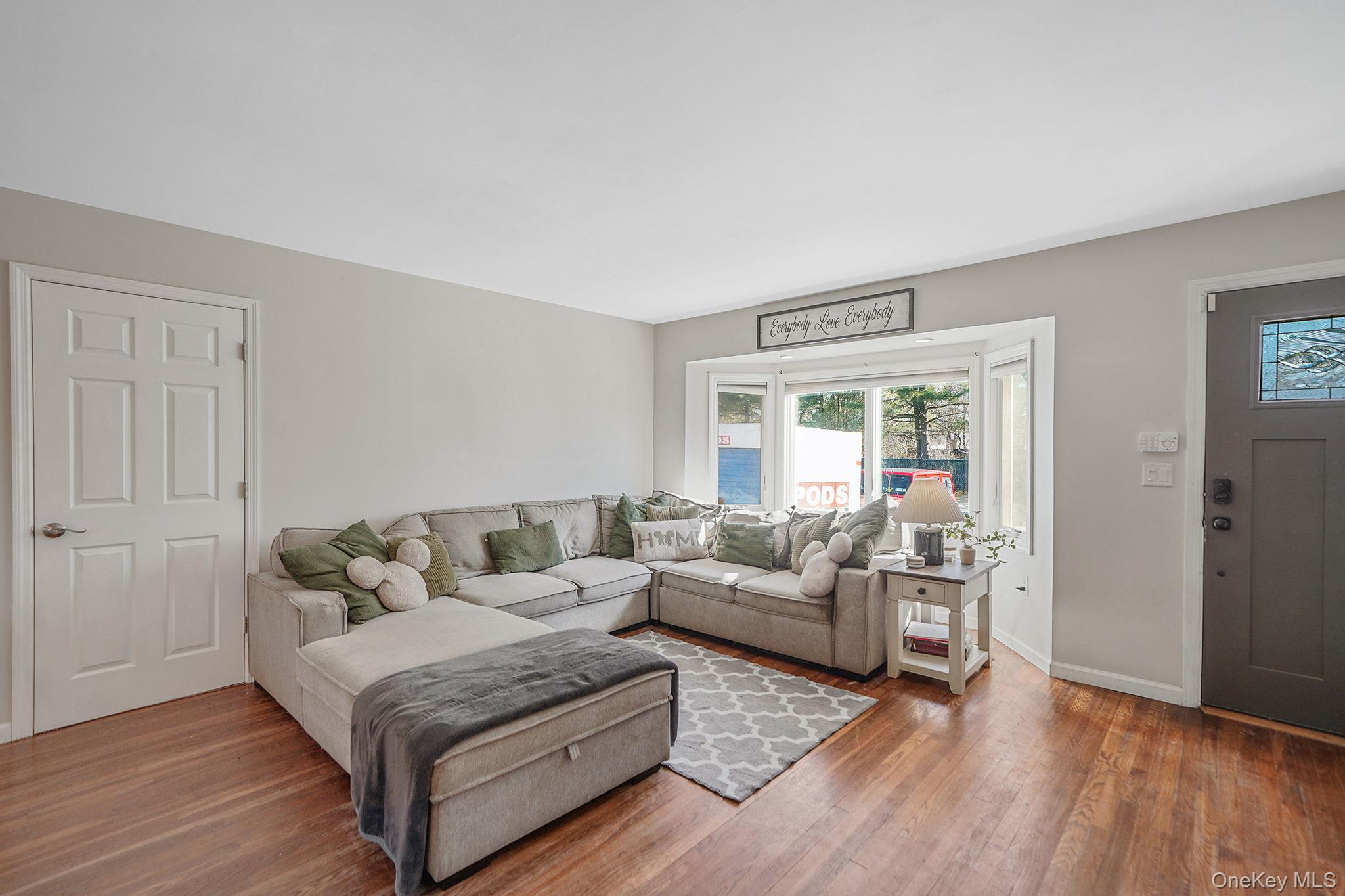 #8 photo, 14 Burlington Avenue, Deer Park , NY 11729