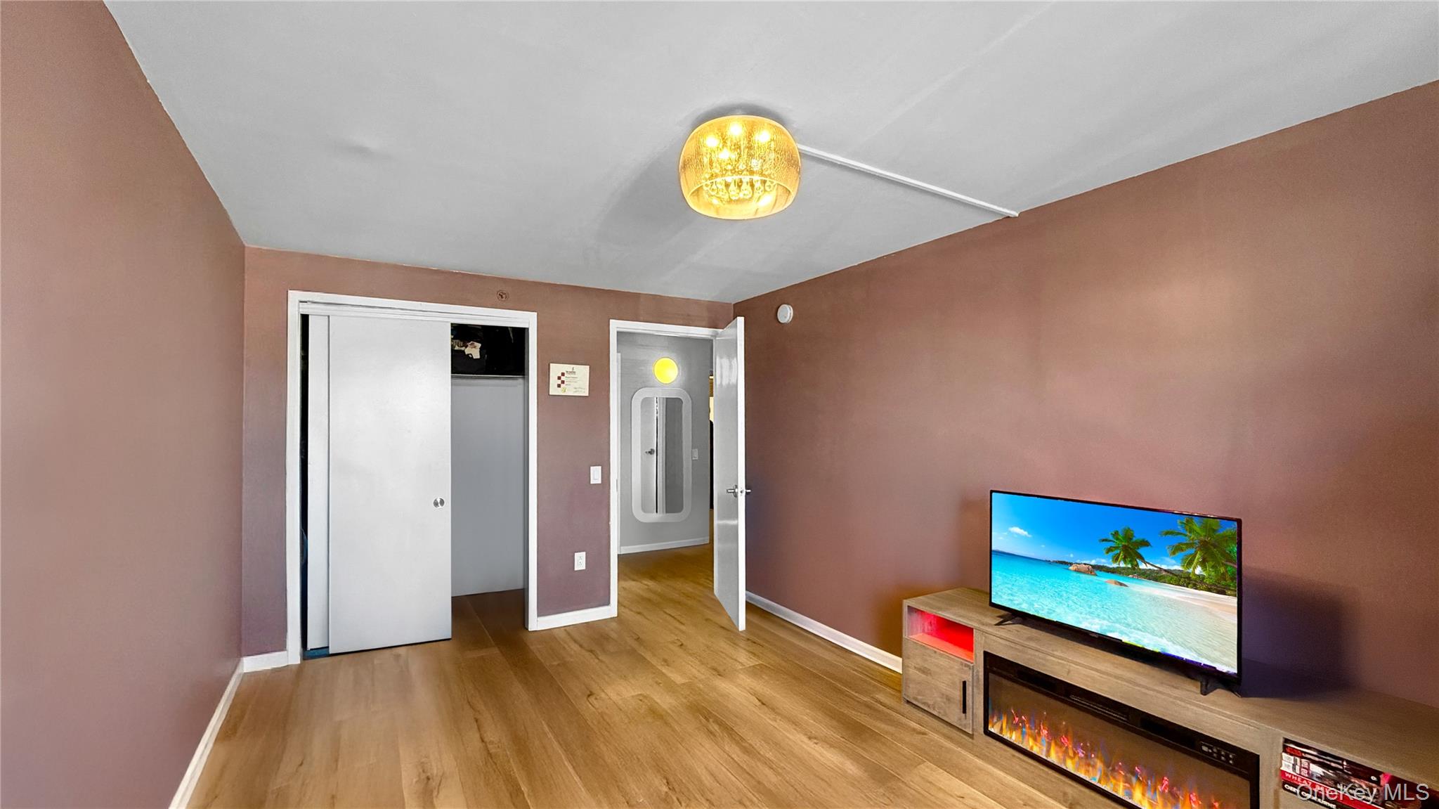 #7 photo, 260 Beach 81st Street, Куинс ‖ Rockaway Beach , NY 11693