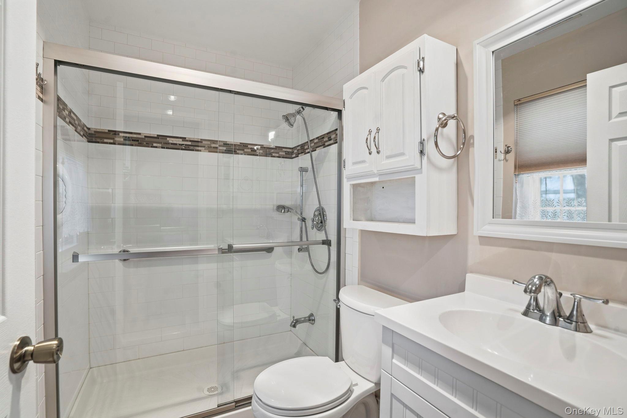 #13 photo, 11 Chipmunk Trail, Coram , NY 11727