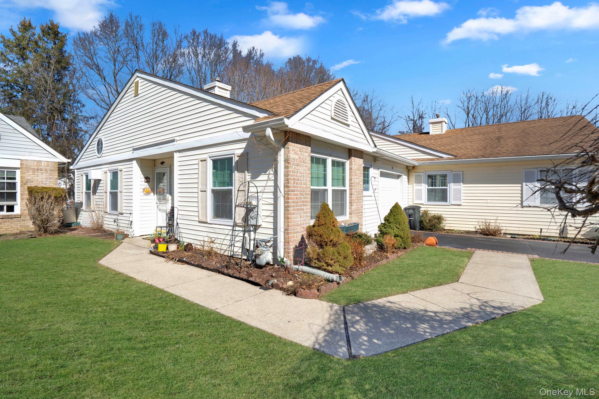 #2 photo, 11 Chipmunk Trail, Coram , NY 11727