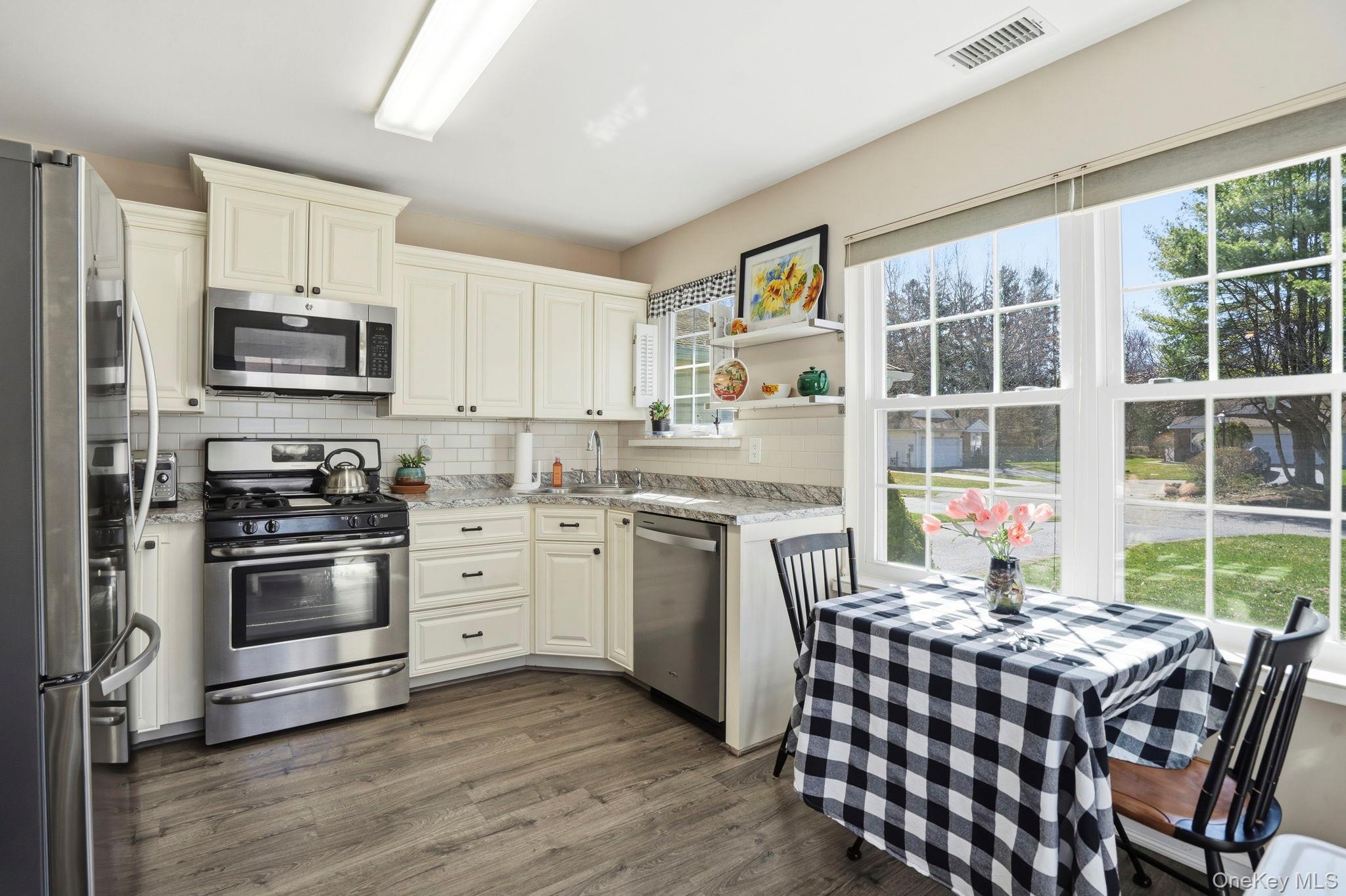 #9 photo, 11 Chipmunk Trail, Coram , NY 11727