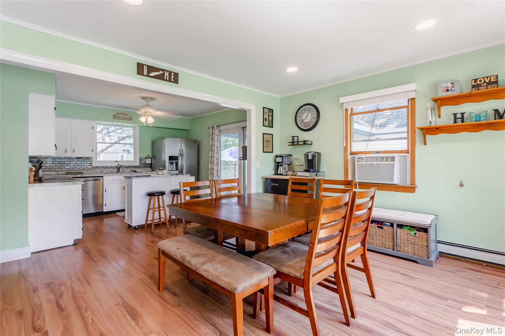 #10 photo, 77 N Summit Avenue, सफ़ोक काउंटी Patchogue , NY 11772