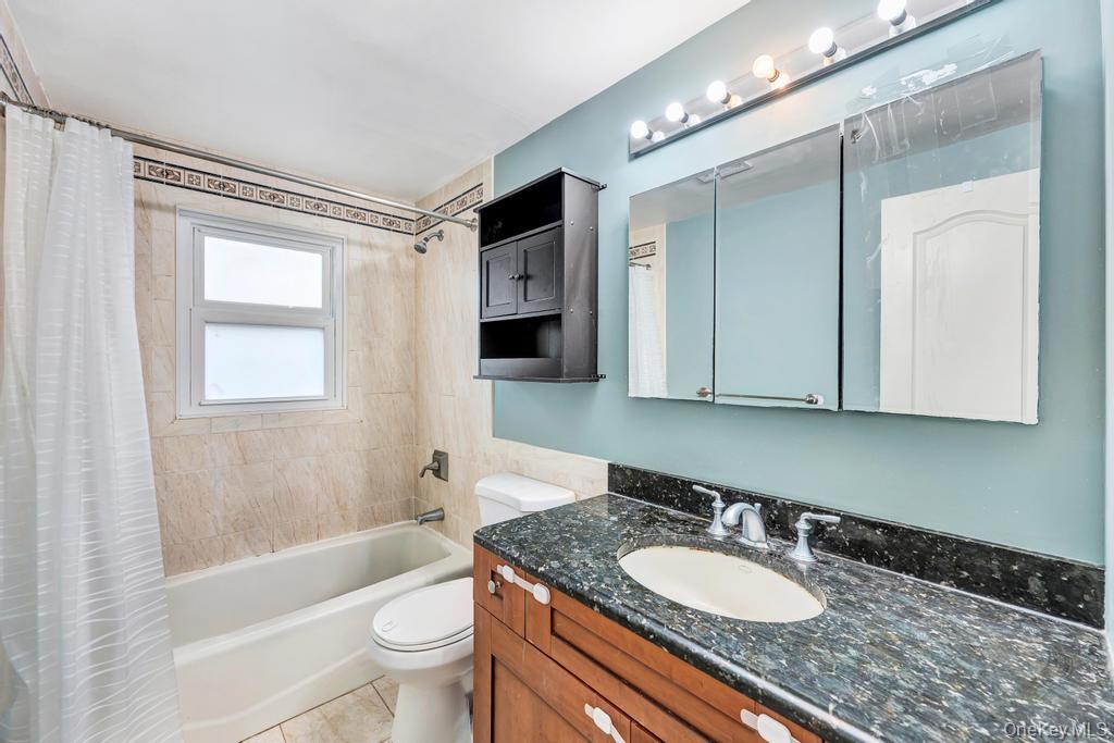 #10 photo, 26 Family Lane, Levittown , NY 11756