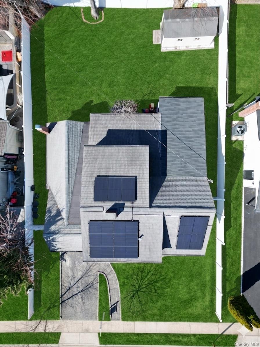 #19 photo, 26 Family Lane, Levittown , NY 11756