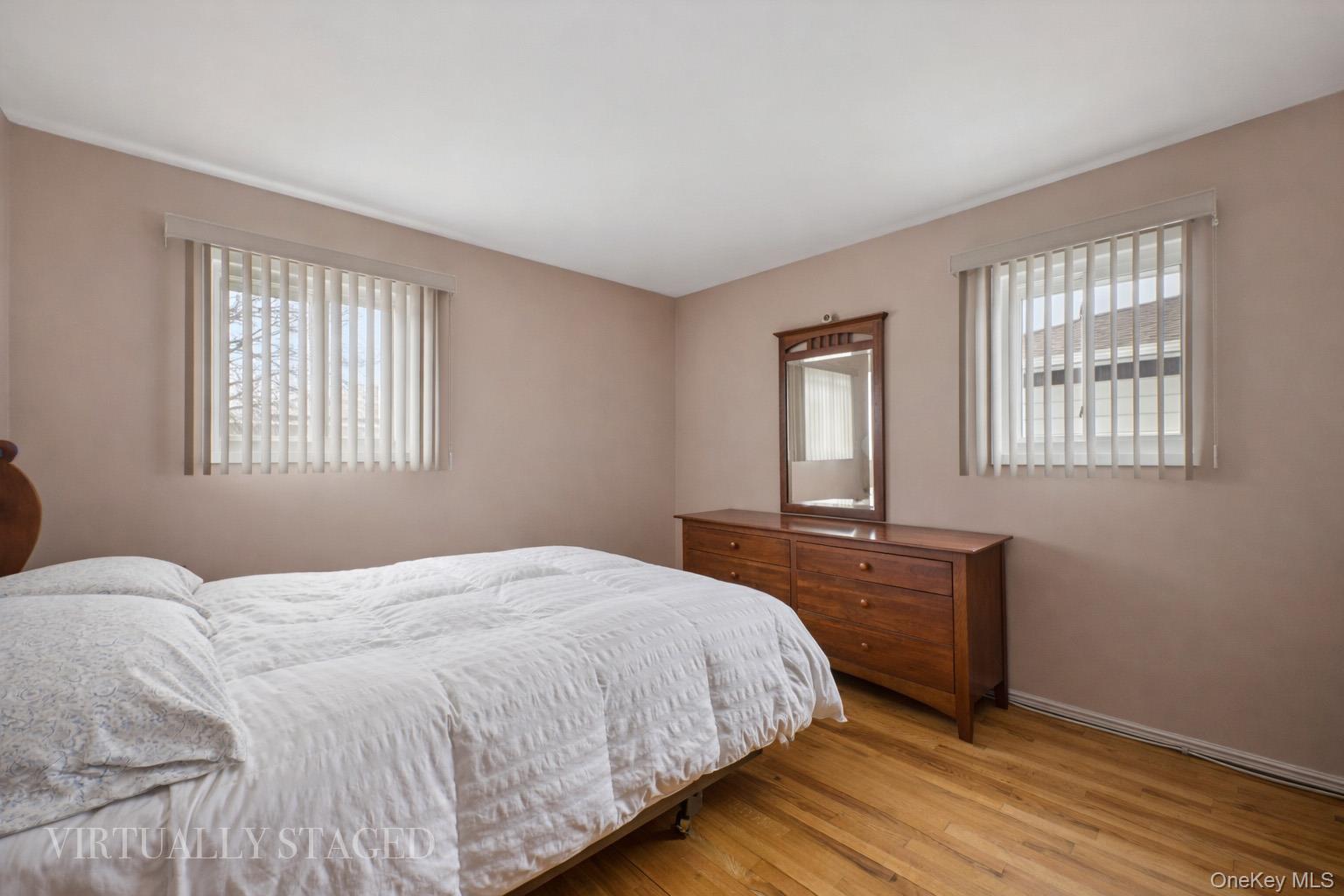 #15 photo, 108 Lee Avenue, সাফোক কাউন্টি Babylon , NY 11702