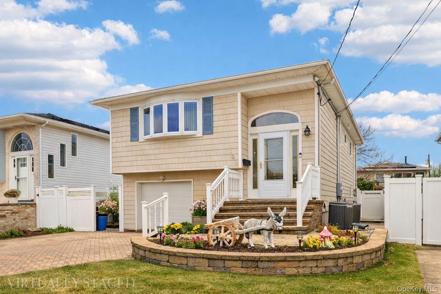 #2 photo, 108 Lee Avenue, সাফোক কাউন্টি Babylon , NY 11702