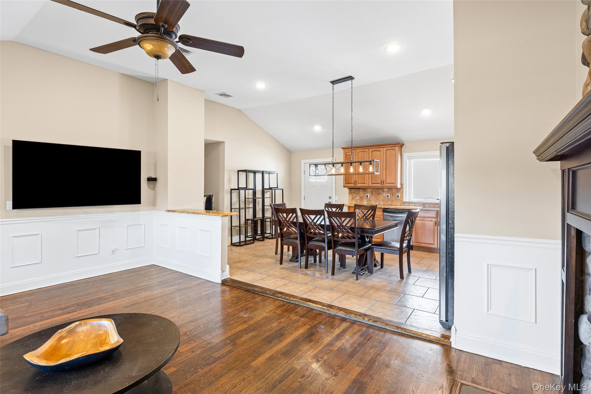 #4 photo, 51 Plainedge Drive, নাসাউ কাউন্টি Bethpage , NY 11714