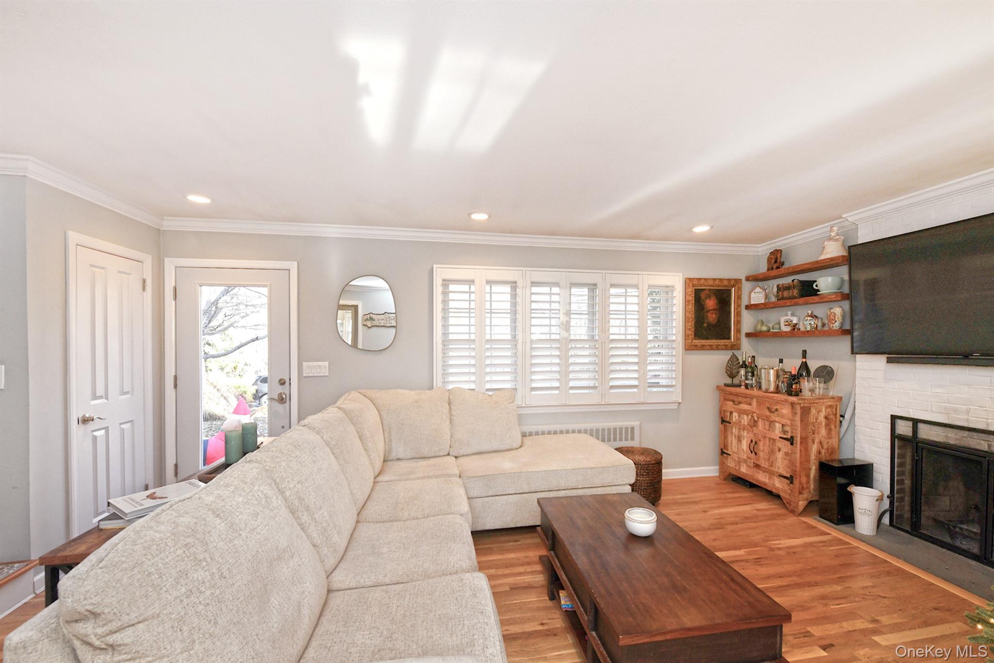 #11 photo, 12 Darling Avenue, সাফোক কাউন্টি Smithtown , NY 11787