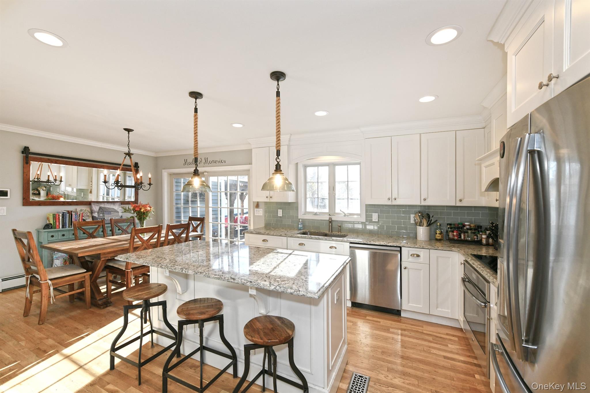 #12 photo, 12 Darling Avenue, সাফোক কাউন্টি Smithtown , NY 11787