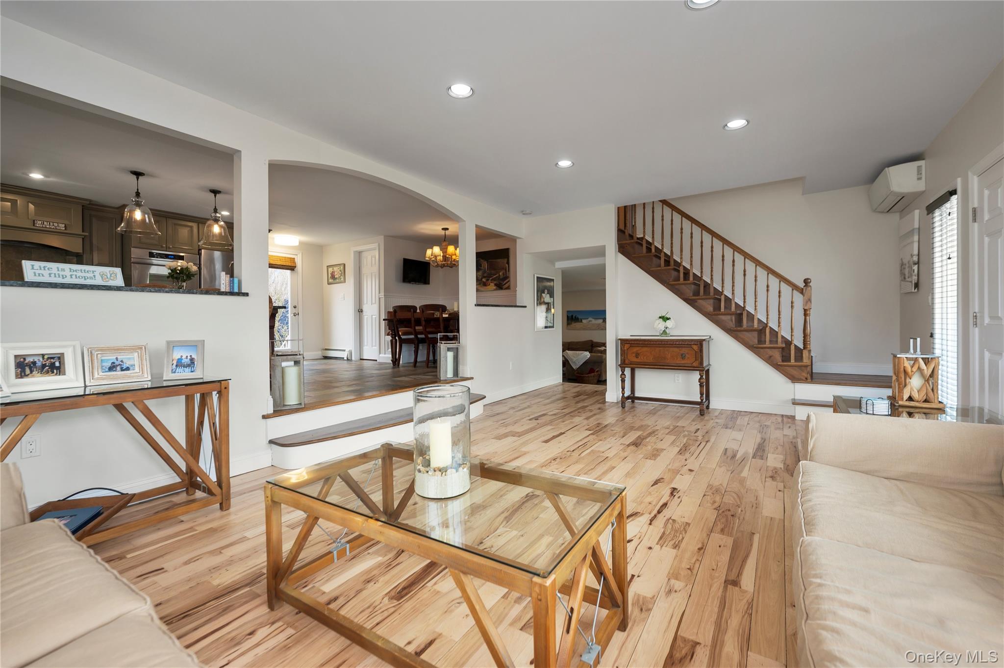 #12 photo, 629 E Pine Street, নাসাউ কাউন্টি Long Beach , NY 11561