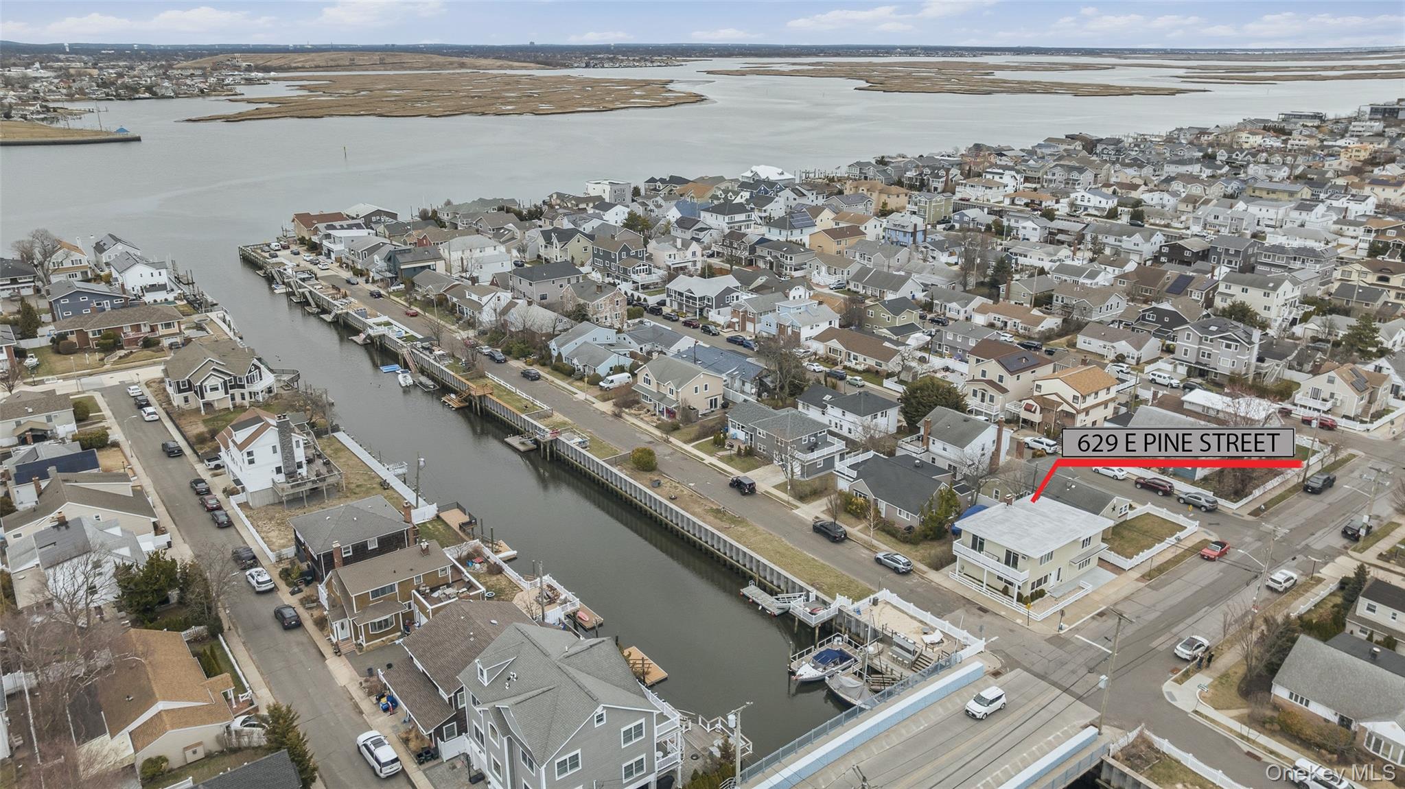 #2 photo, 629 E Pine Street, নাসাউ কাউন্টি Long Beach , NY 11561