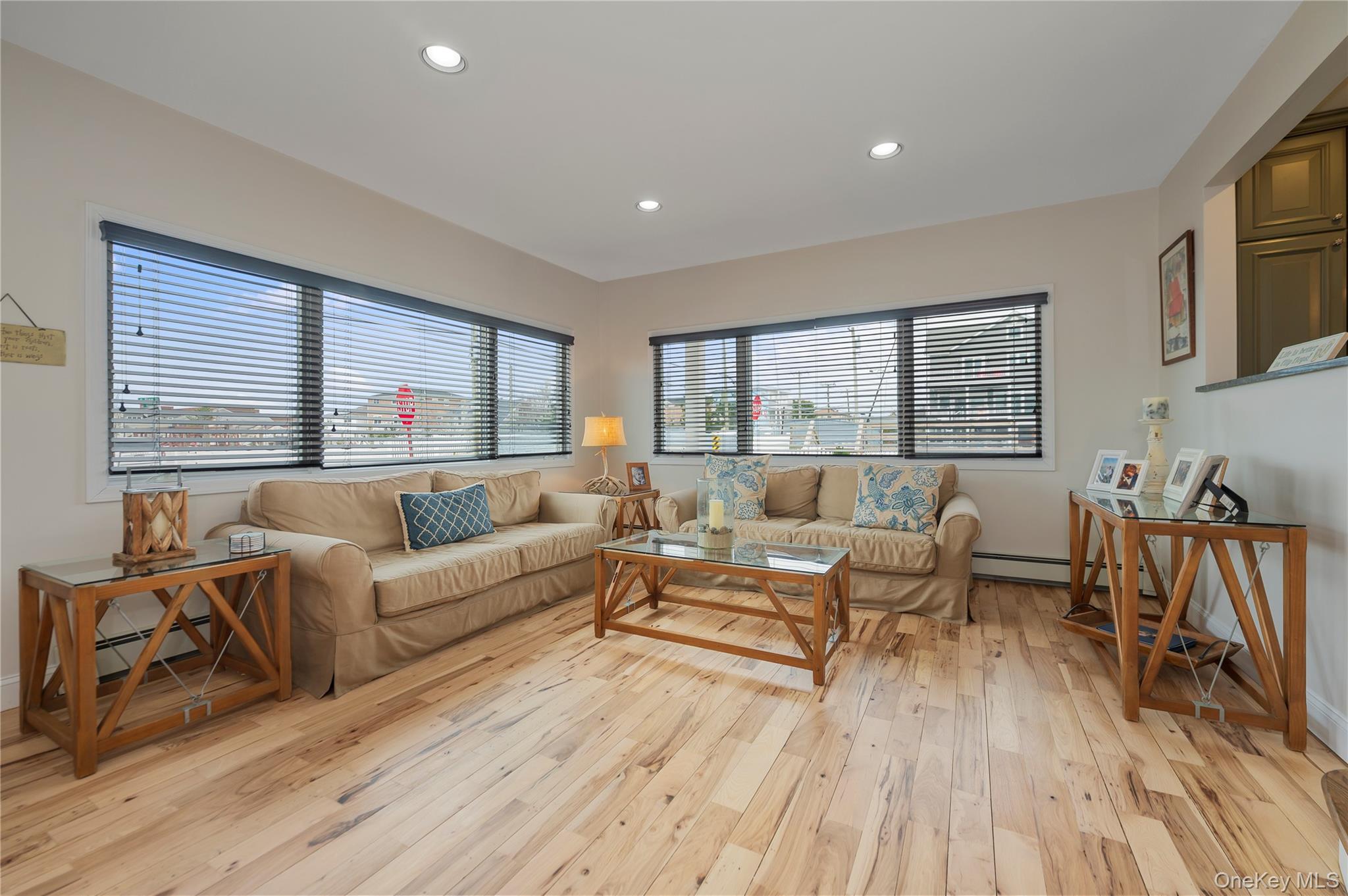 #4 photo, 629 E Pine Street, নাসাউ কাউন্টি Long Beach , NY 11561