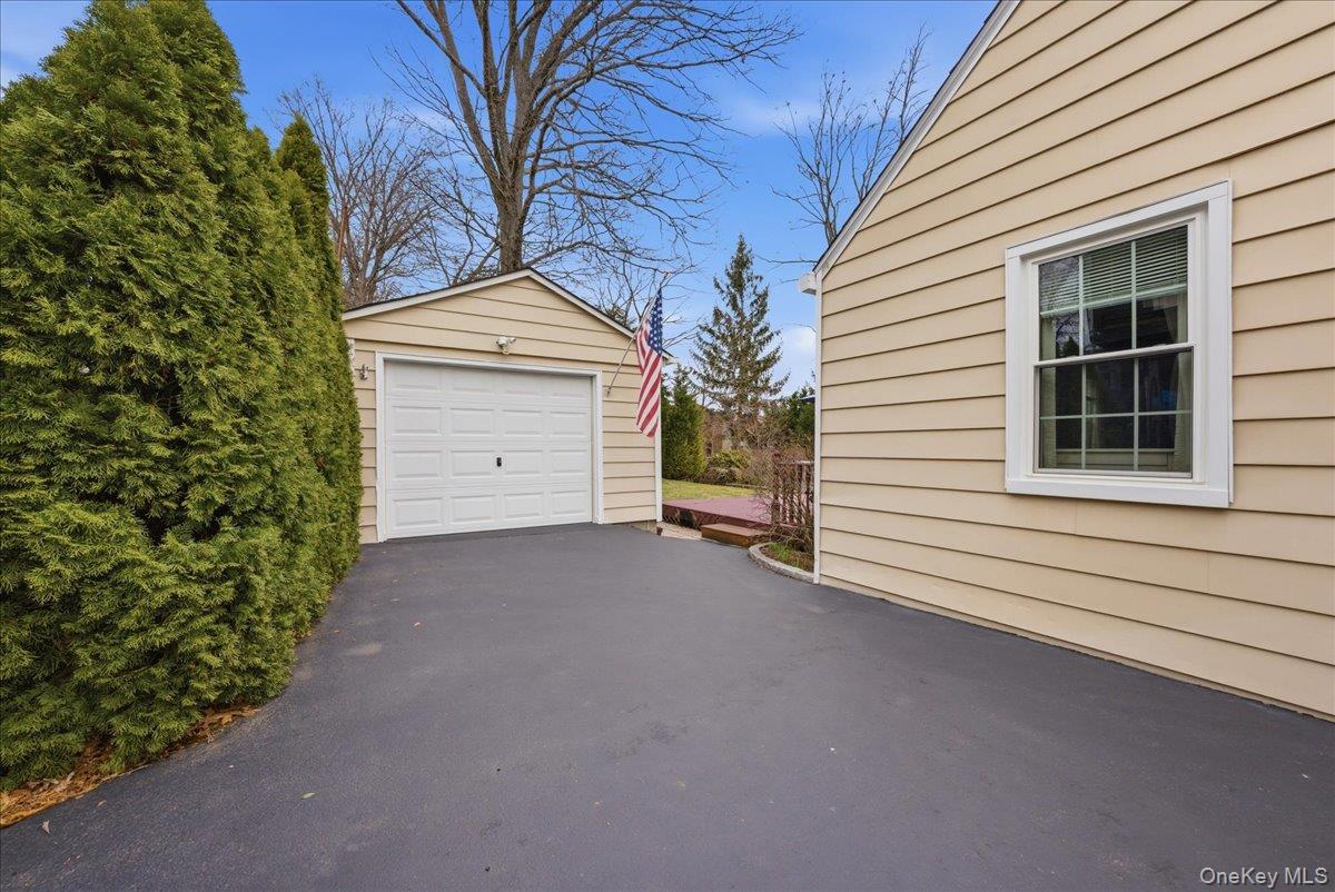 #19 photo, 30 Keystone Road, Yonkers , NY 10710