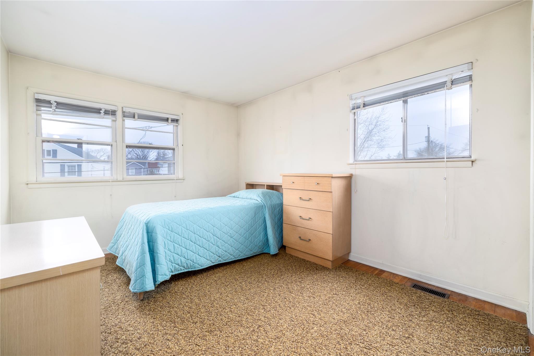 #14 photo, 133 S Forest, Rockville Centre , NY 11570