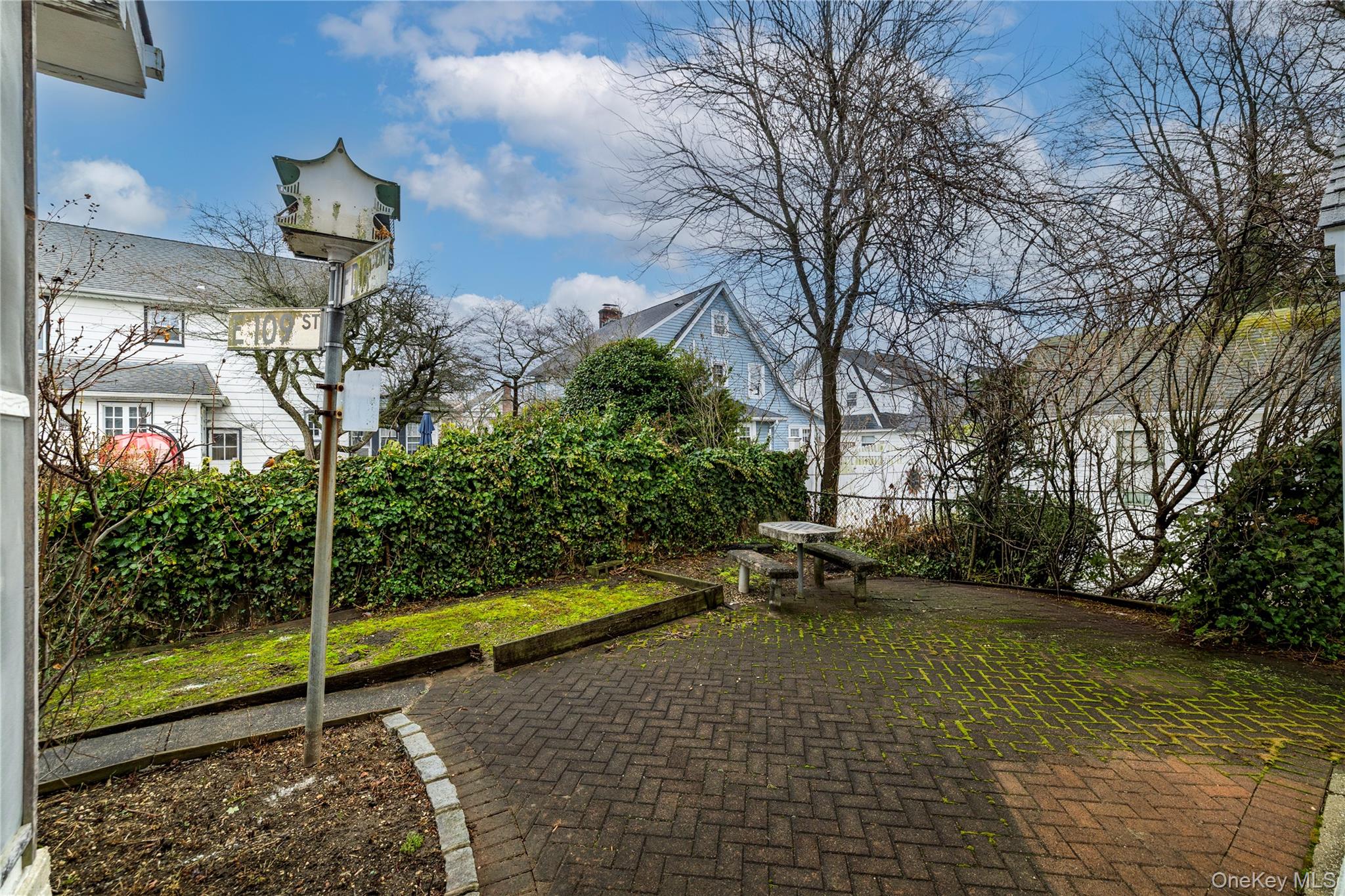 #20 photo, 133 S Forest, Rockville Centre , NY 11570